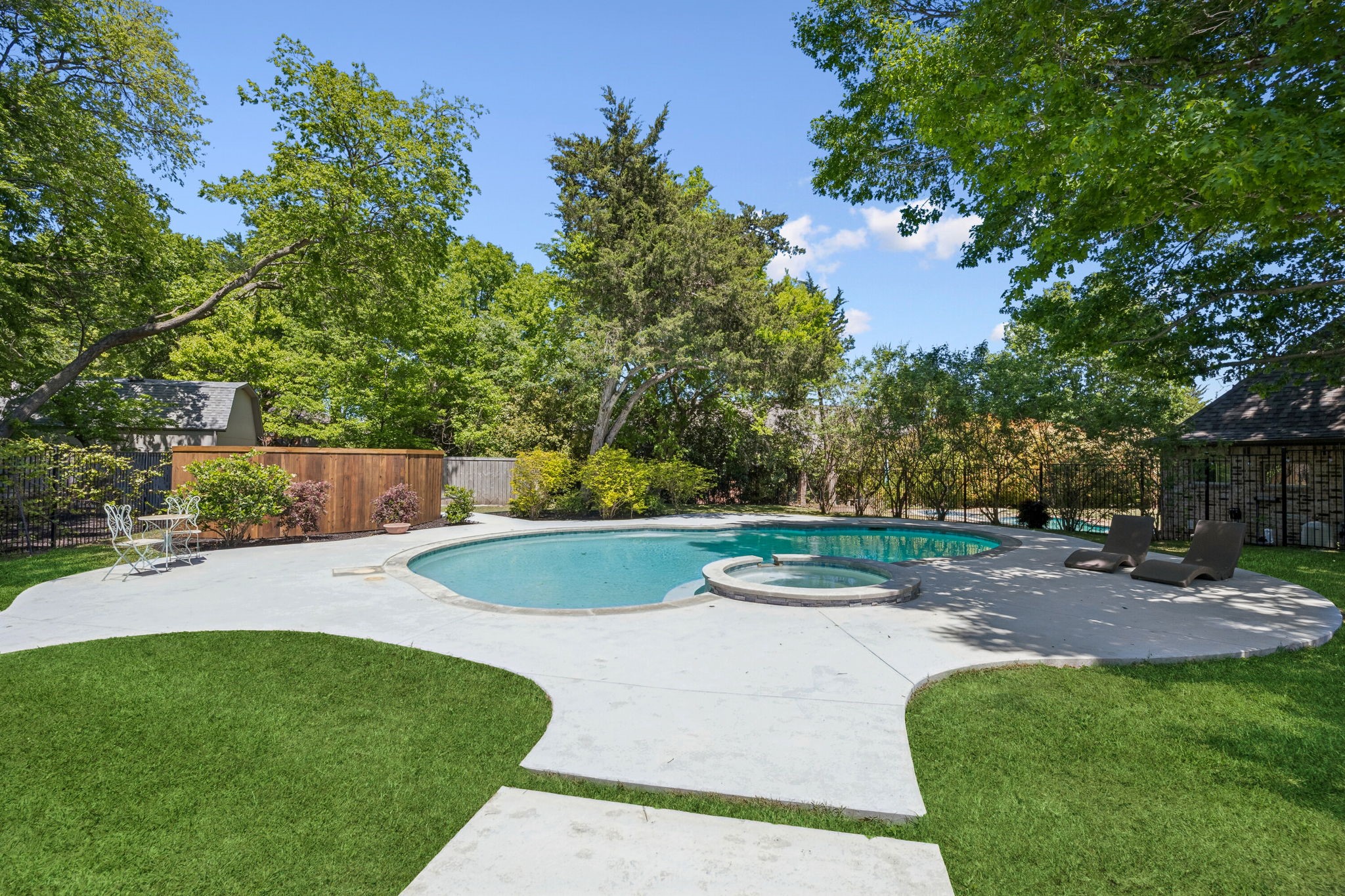 732 Creek Valley Court