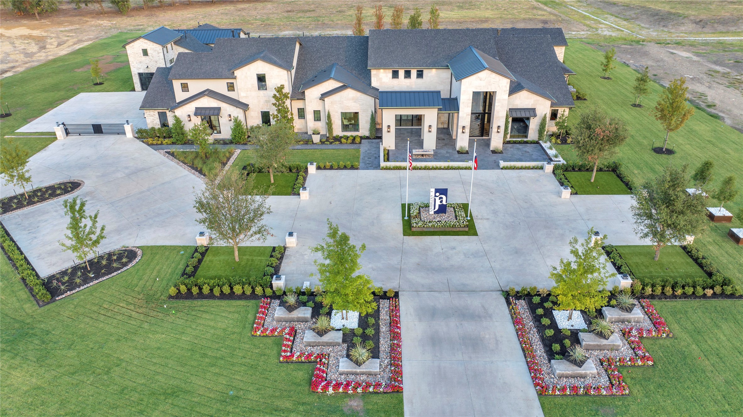 1125 W Blondy Jhune Road