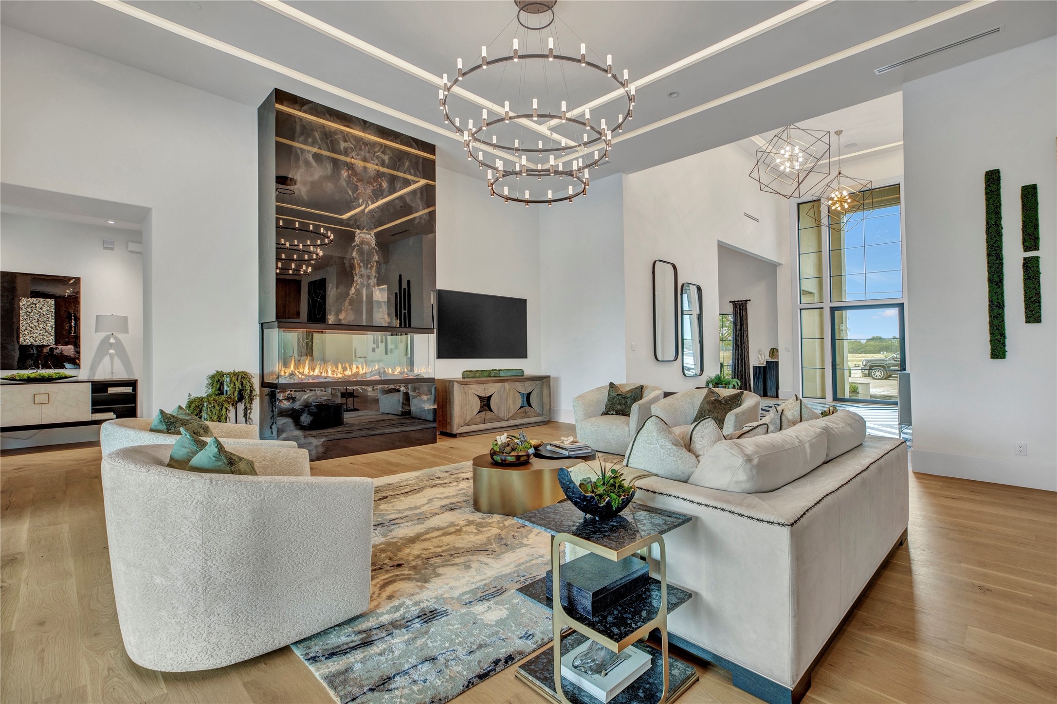 1125 W Blondy Jhune Road