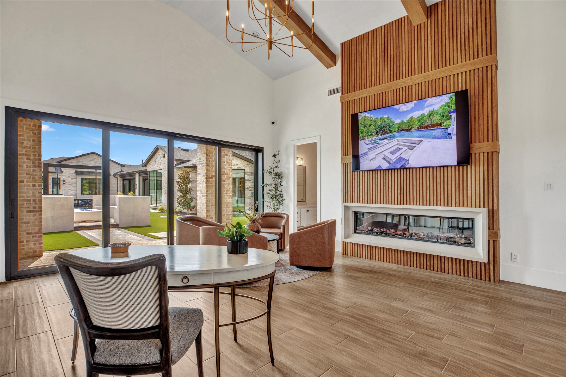 1125 W Blondy Jhune Road