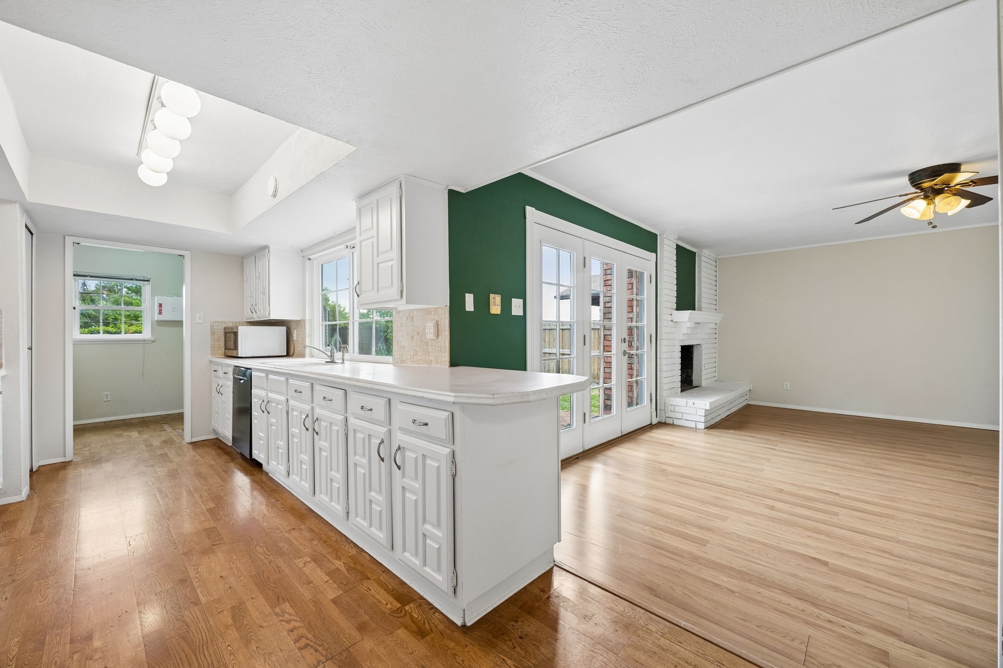 2936 Furneaux Lane
