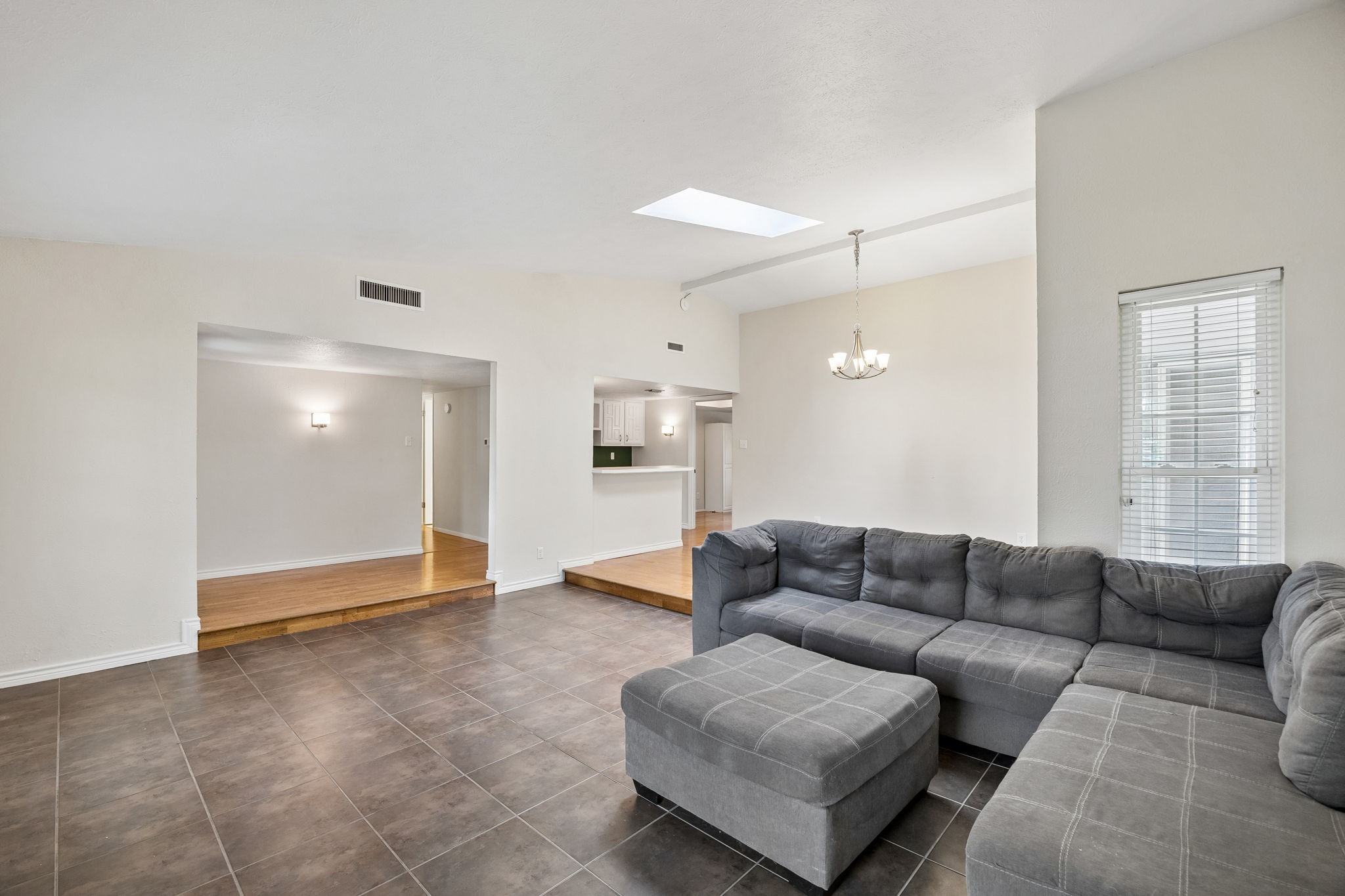 2936 Furneaux Lane