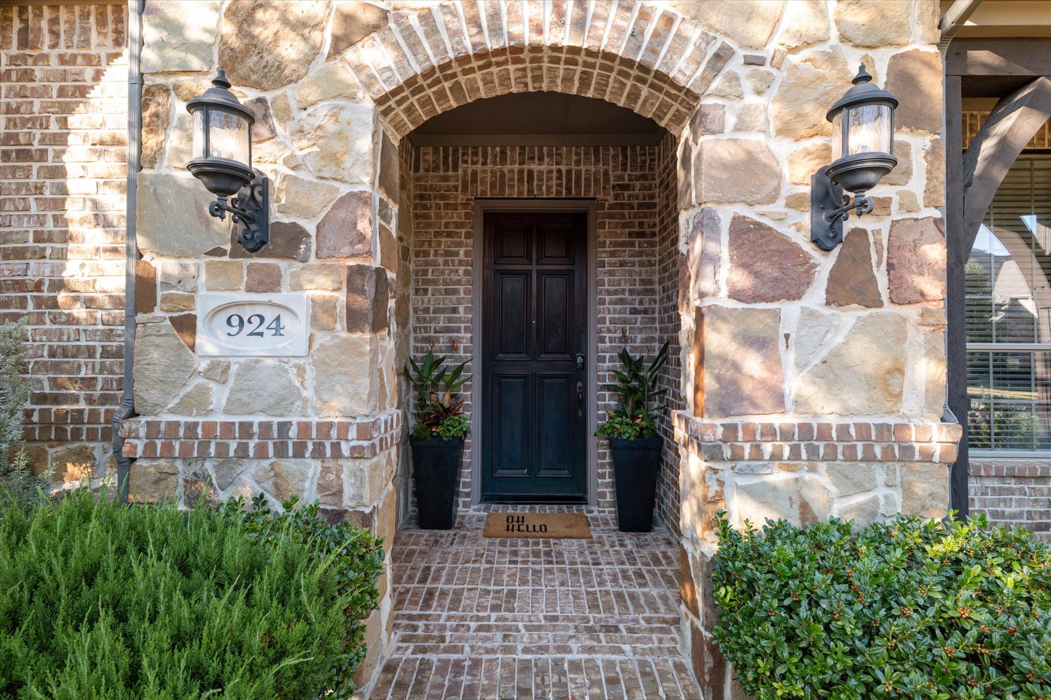 924 Lairds Lane