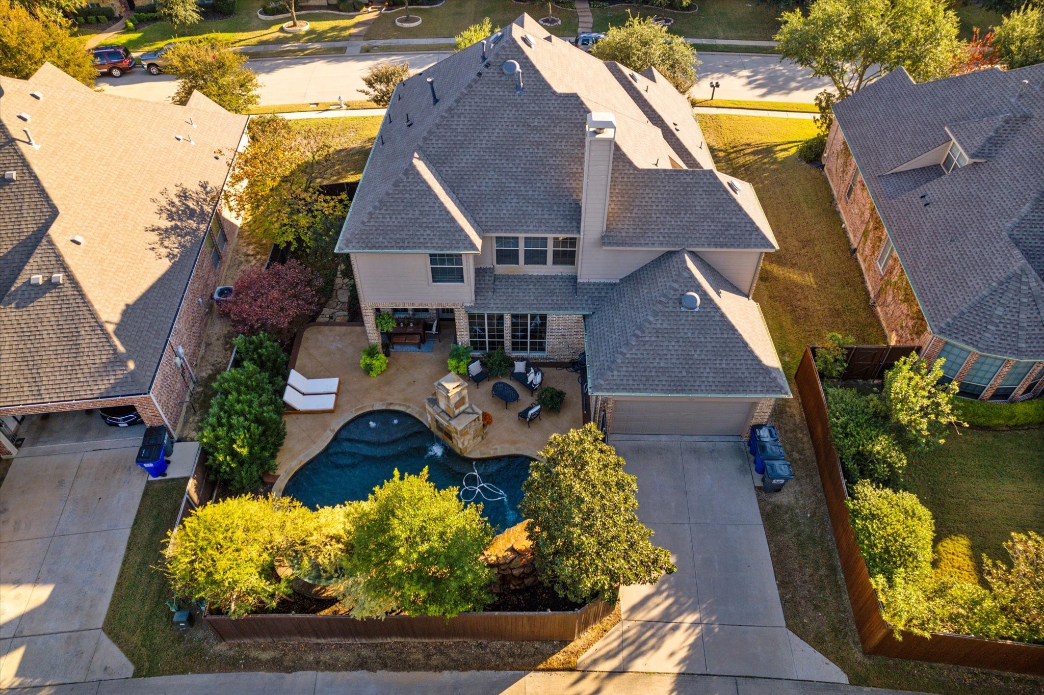 924 Lairds Lane