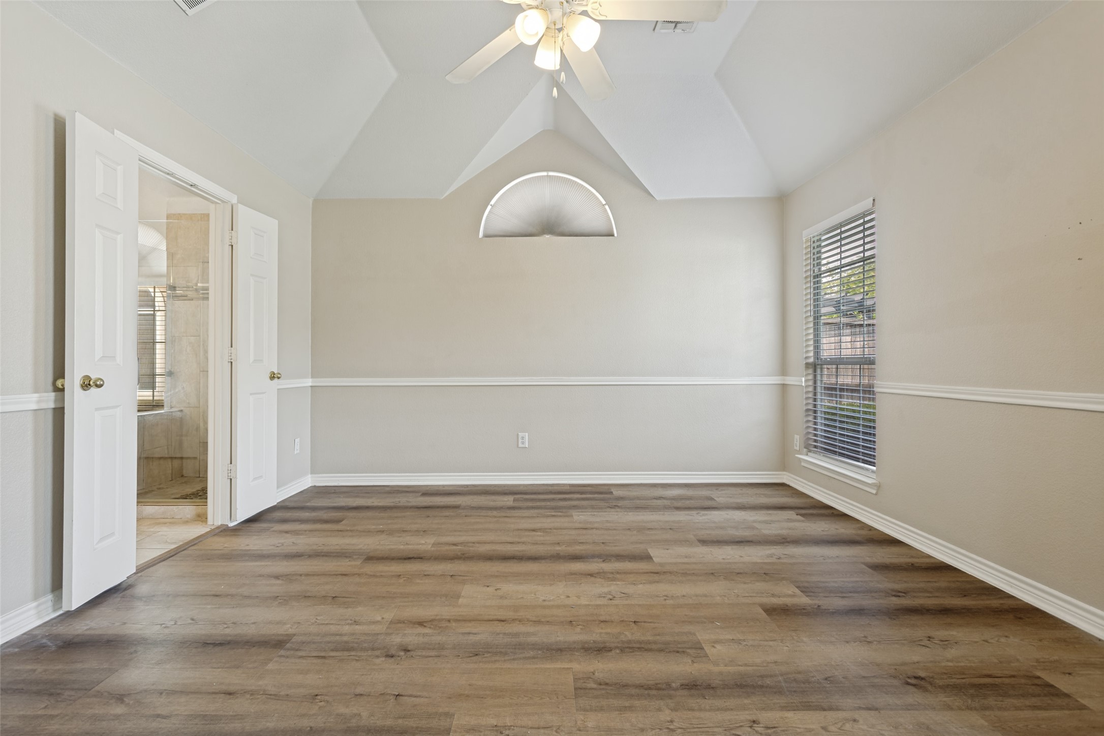 903 Redbud Drive