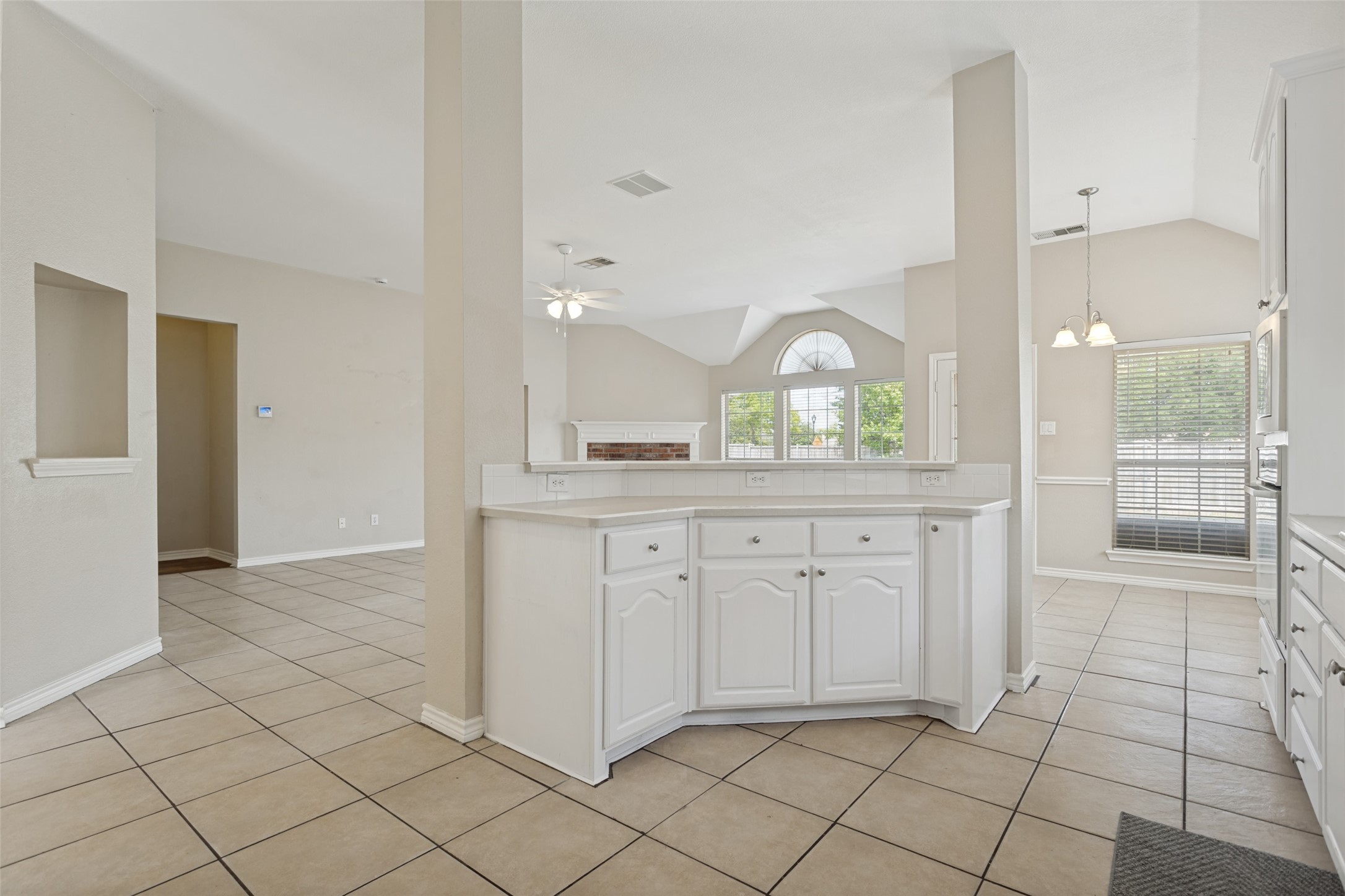 903 Redbud Drive