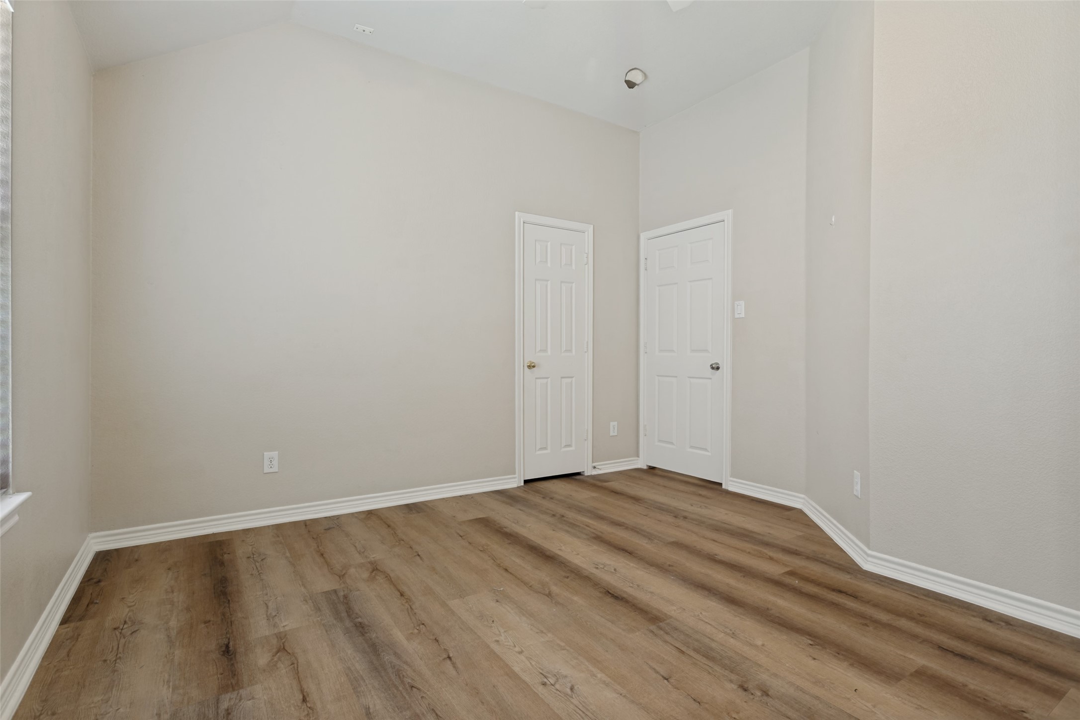 903 Redbud Drive