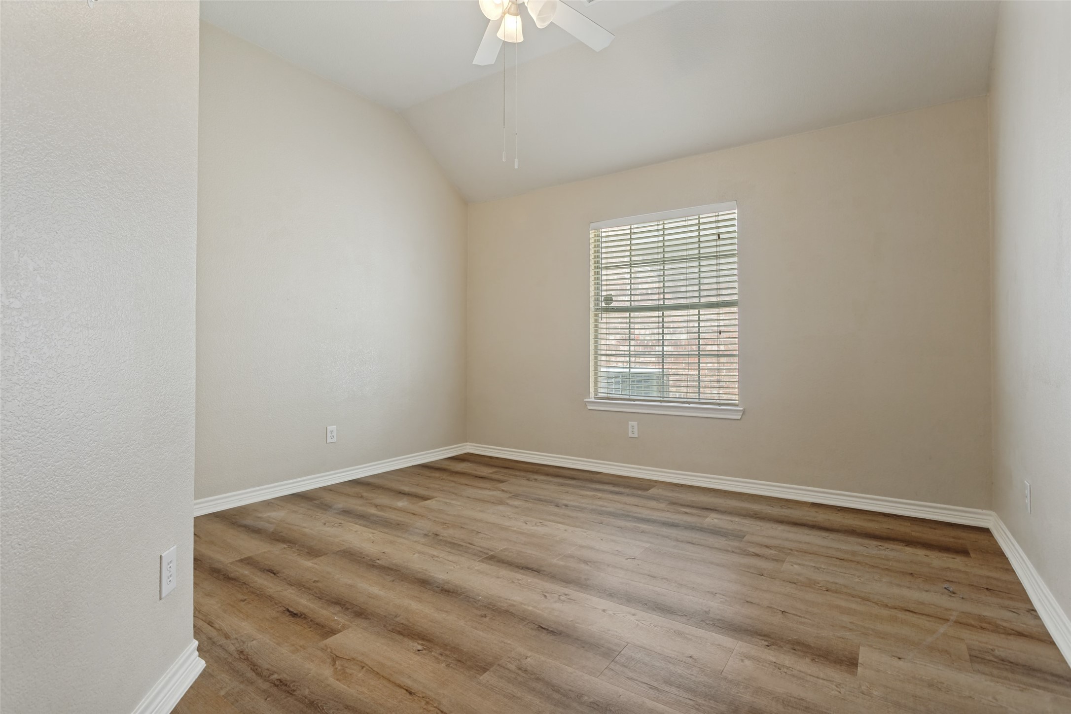 903 Redbud Drive