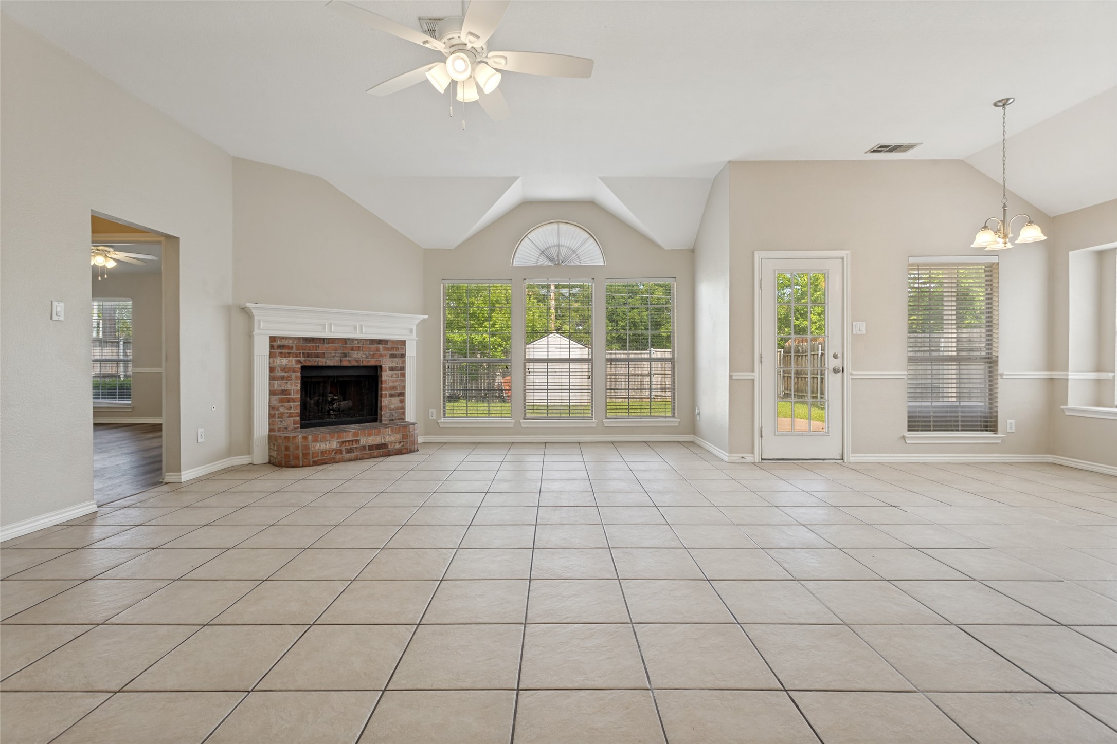 903 Redbud Drive