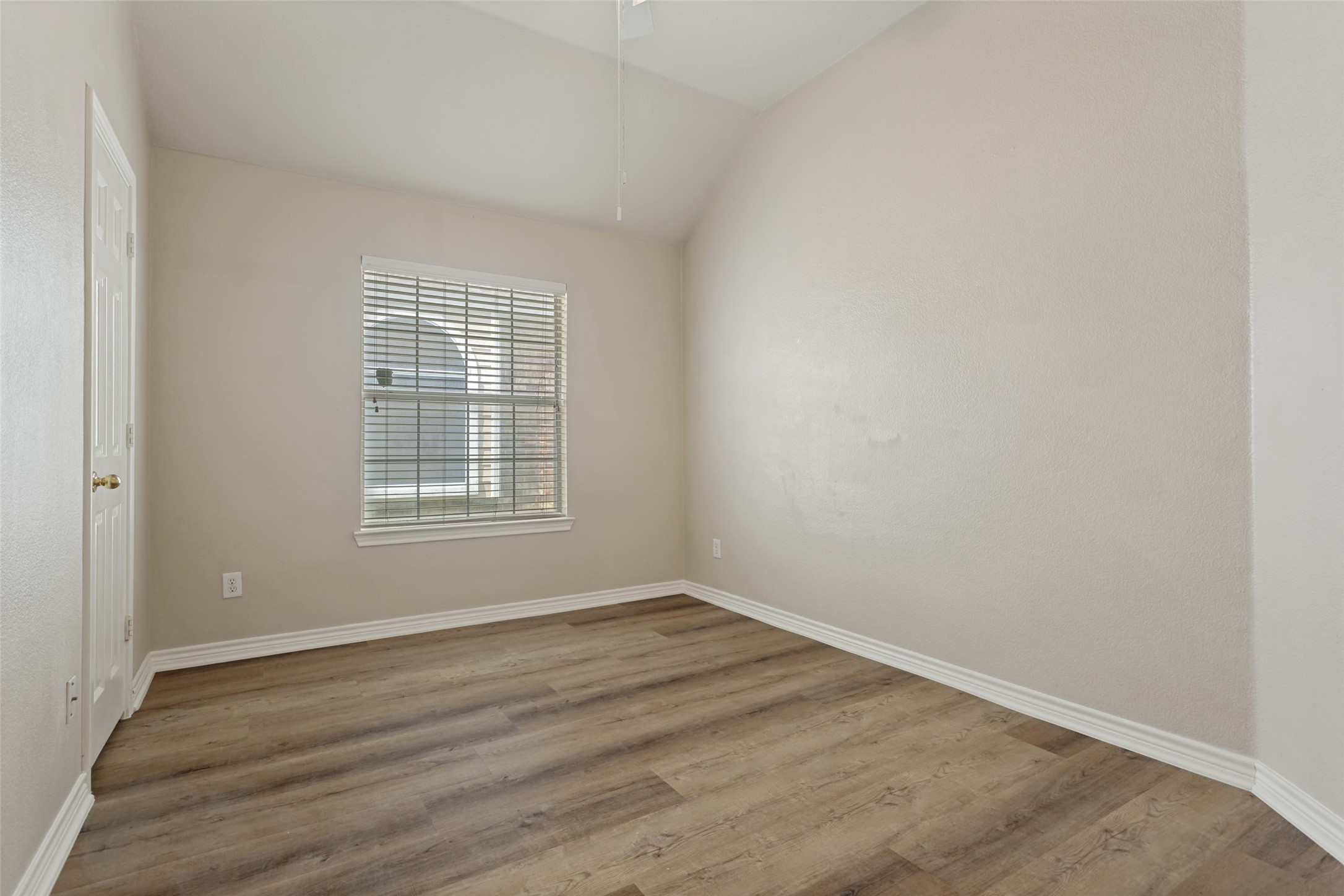 903 Redbud Drive