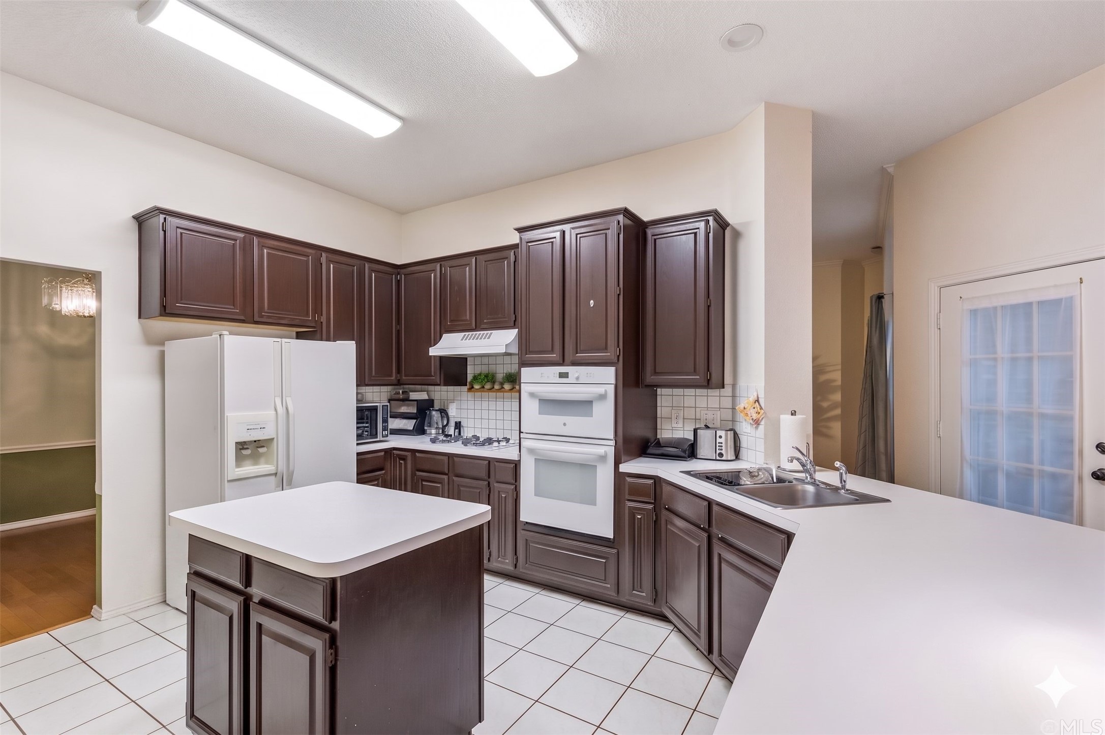 2205 Kittyhawk Drive