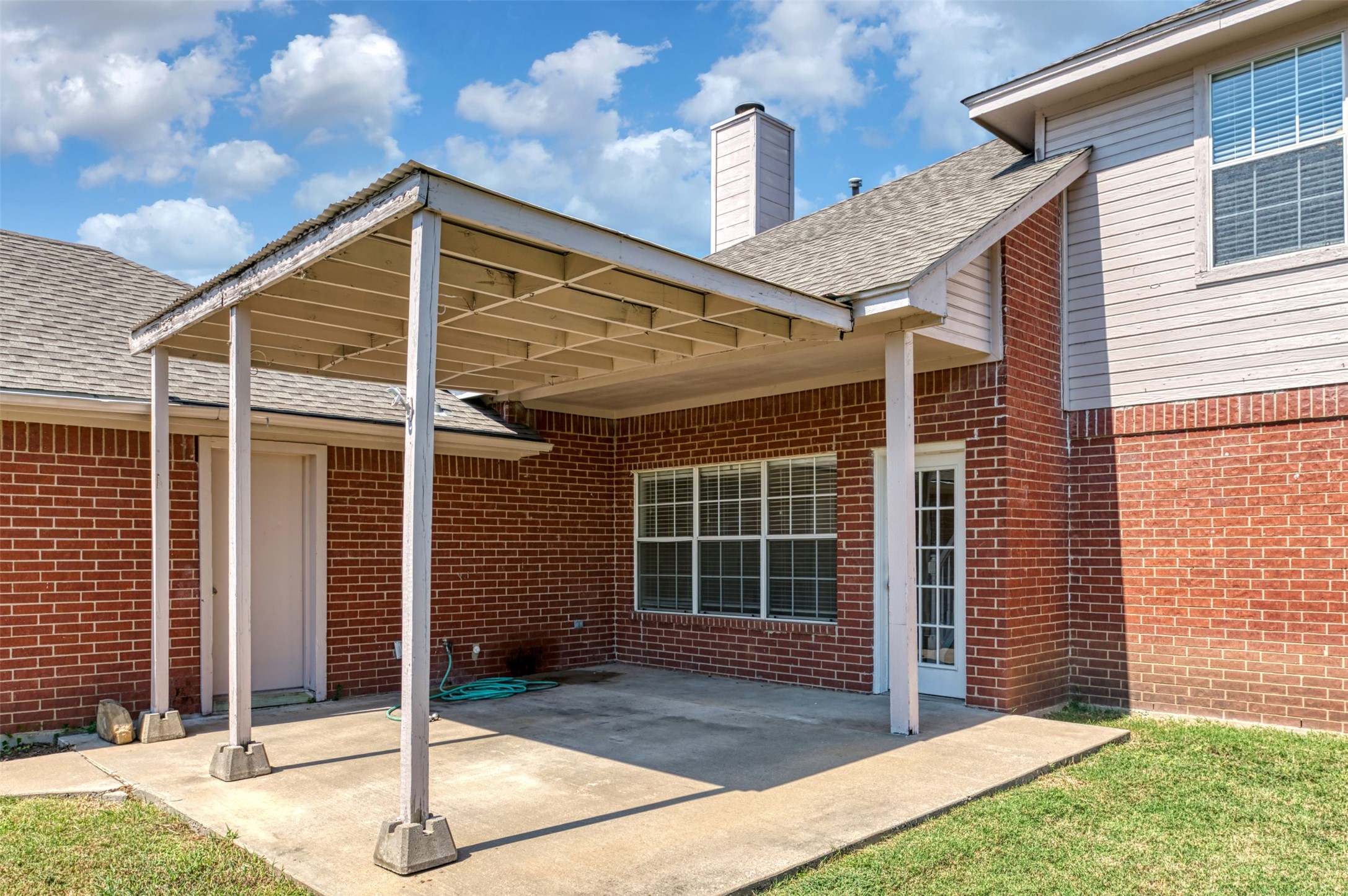 1410 Brookside Drive