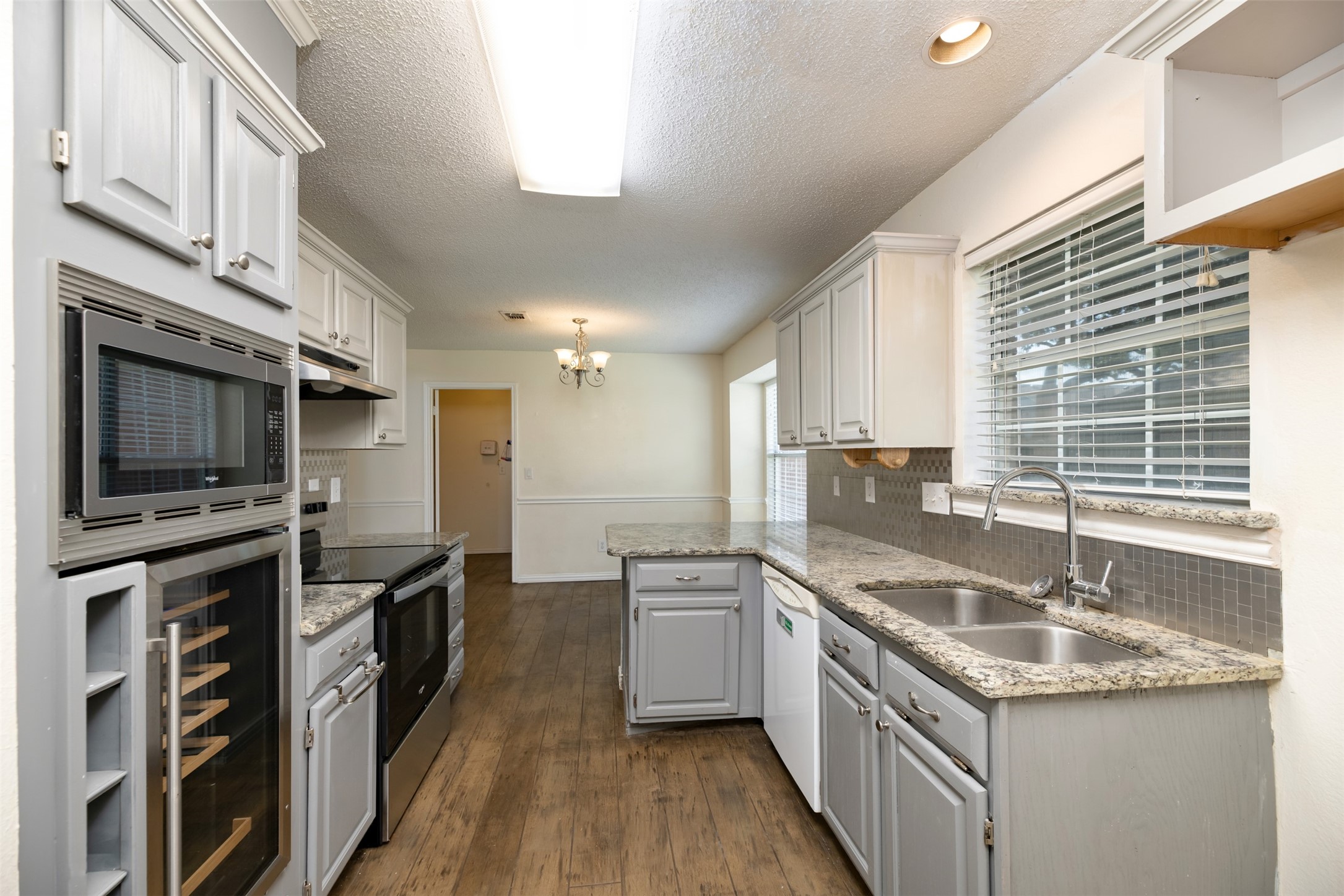1410 Brookside Drive