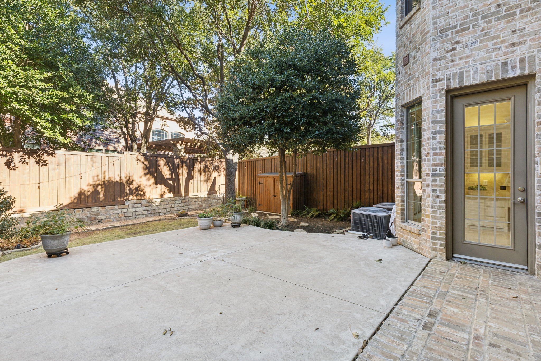 5452 Balmoral Drive
