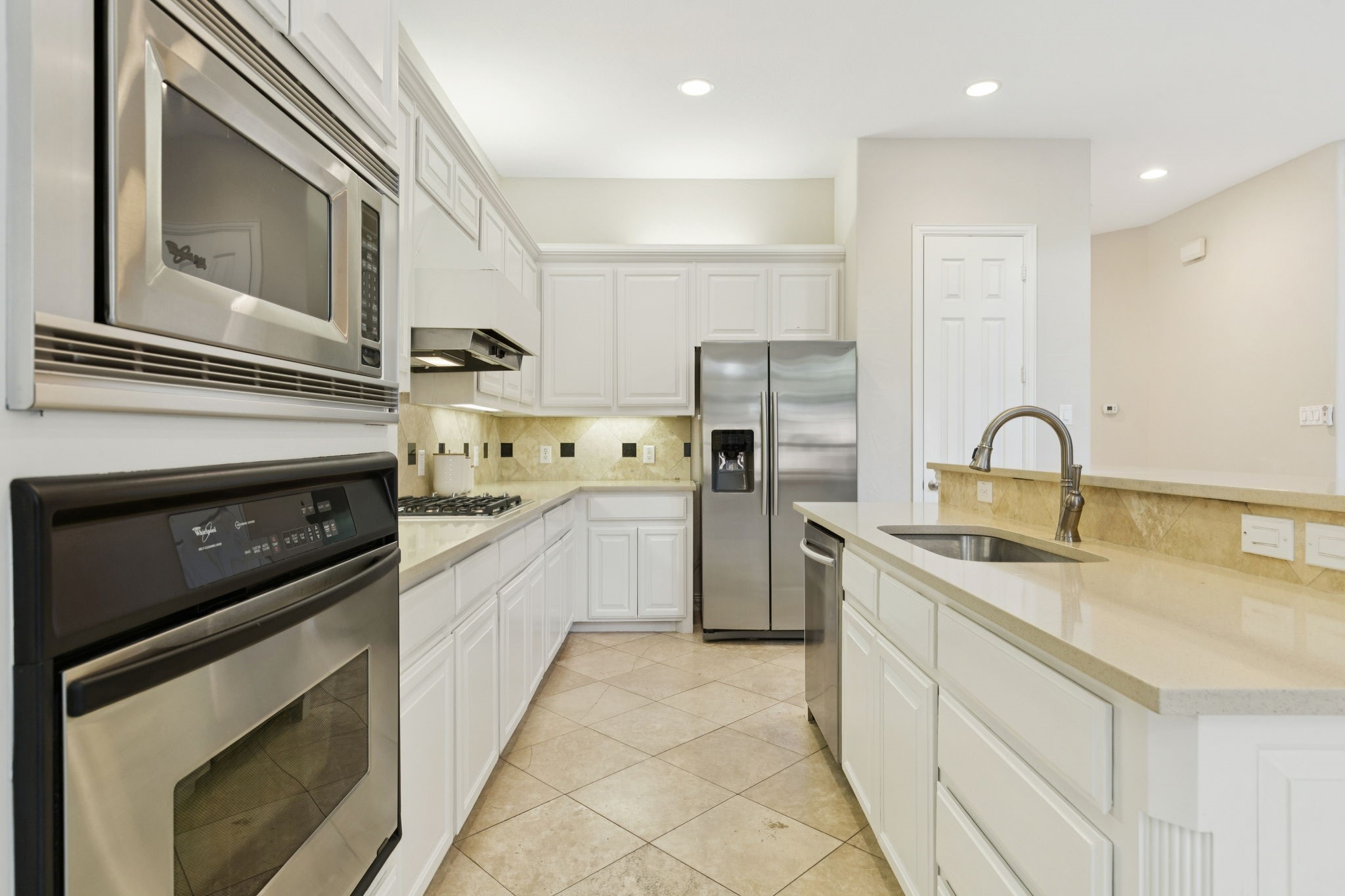 5452 Balmoral Drive