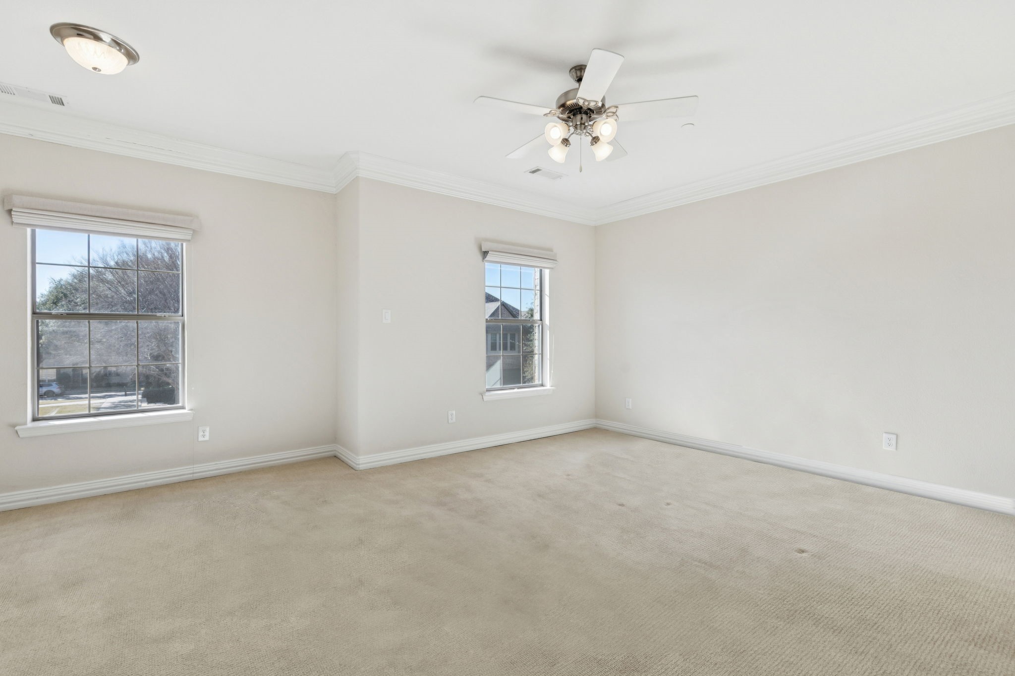 5452 Balmoral Drive