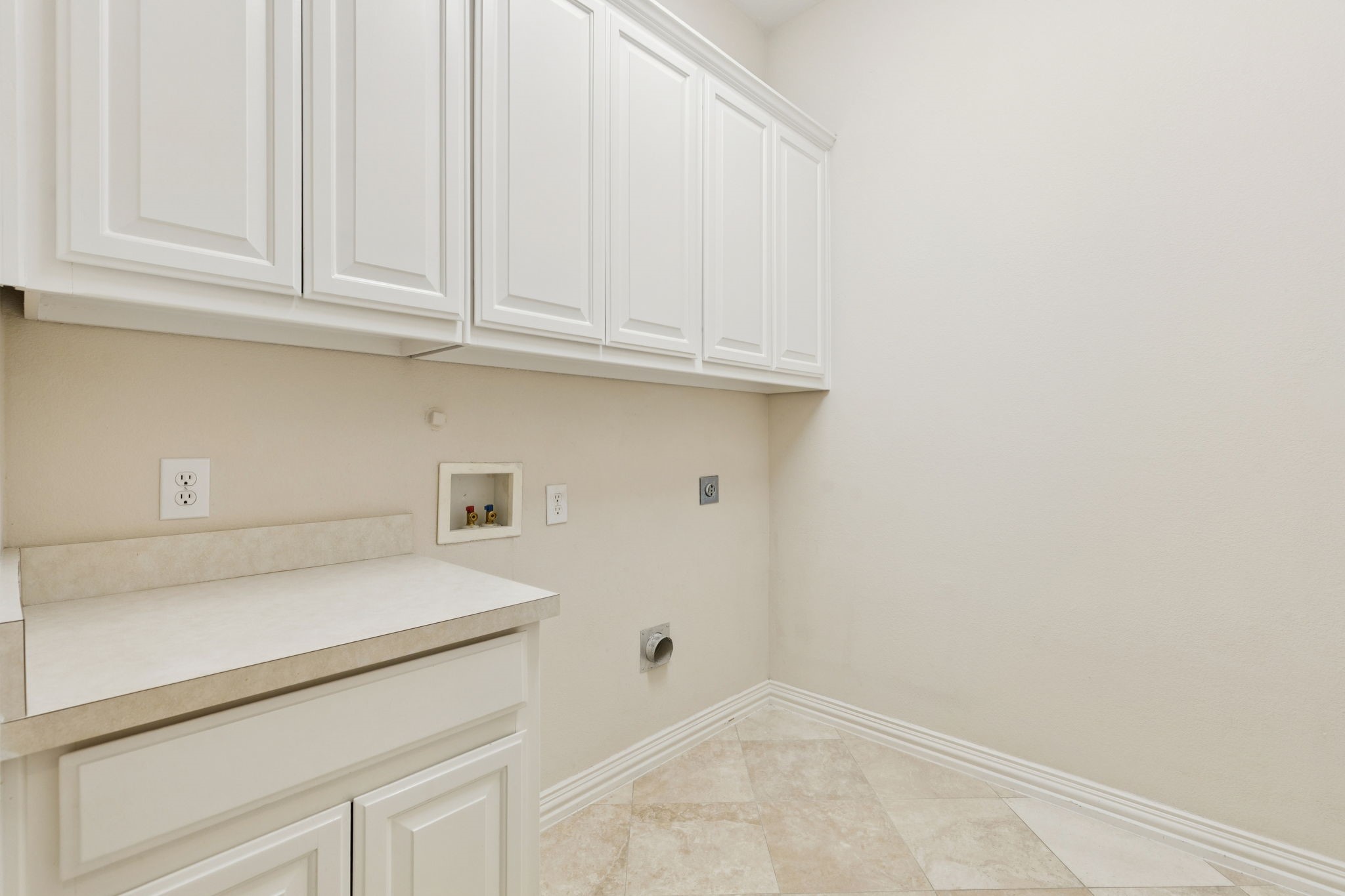 5452 Balmoral Drive