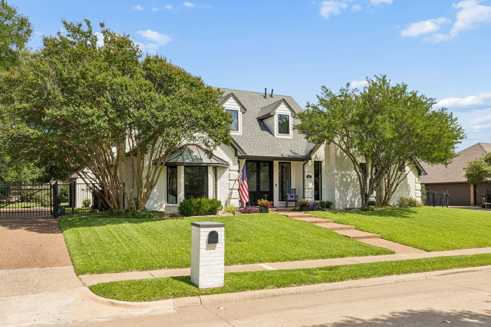 2204 Winding Hollow Lane