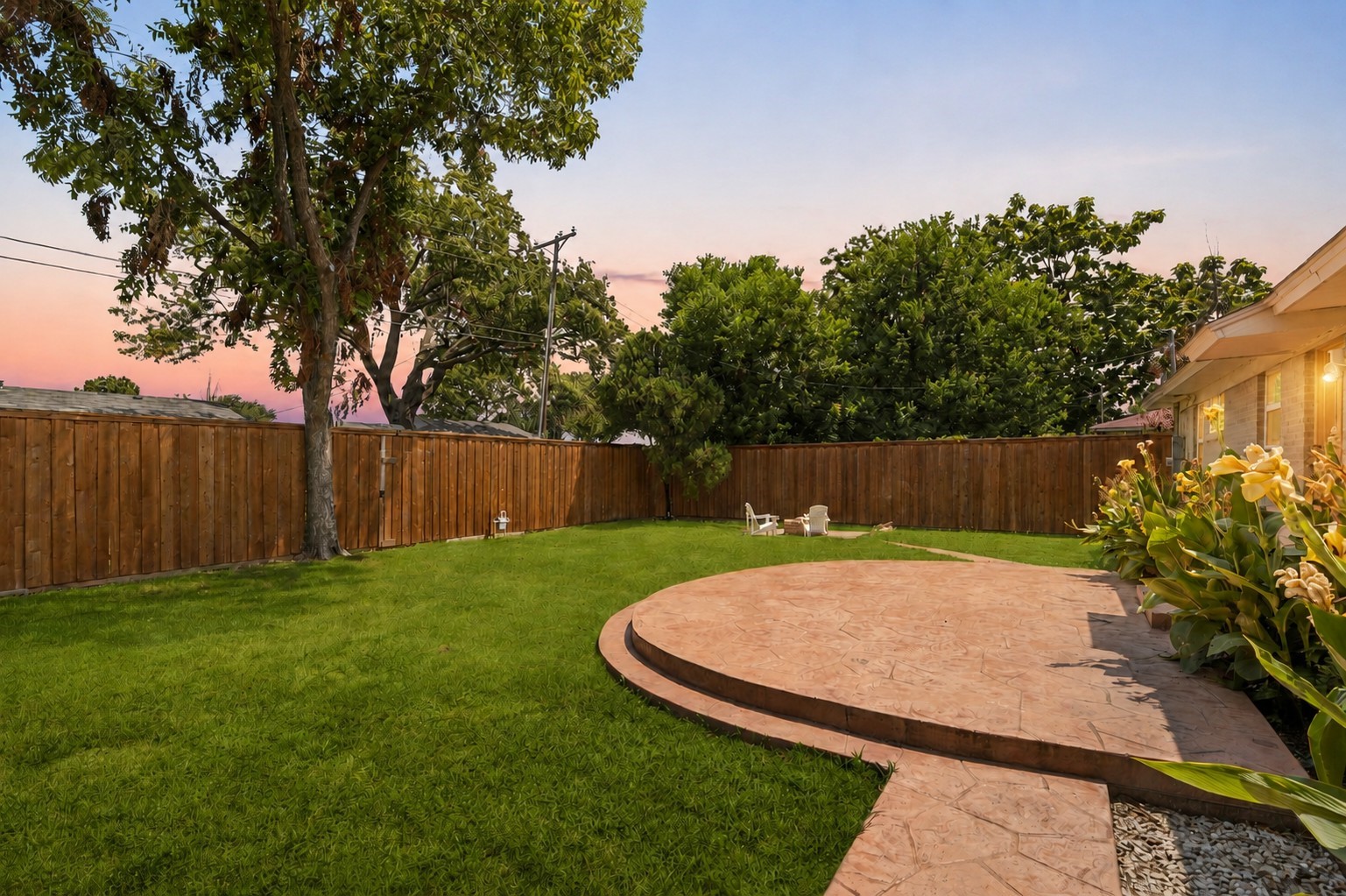 519 Royal Crest Drive
