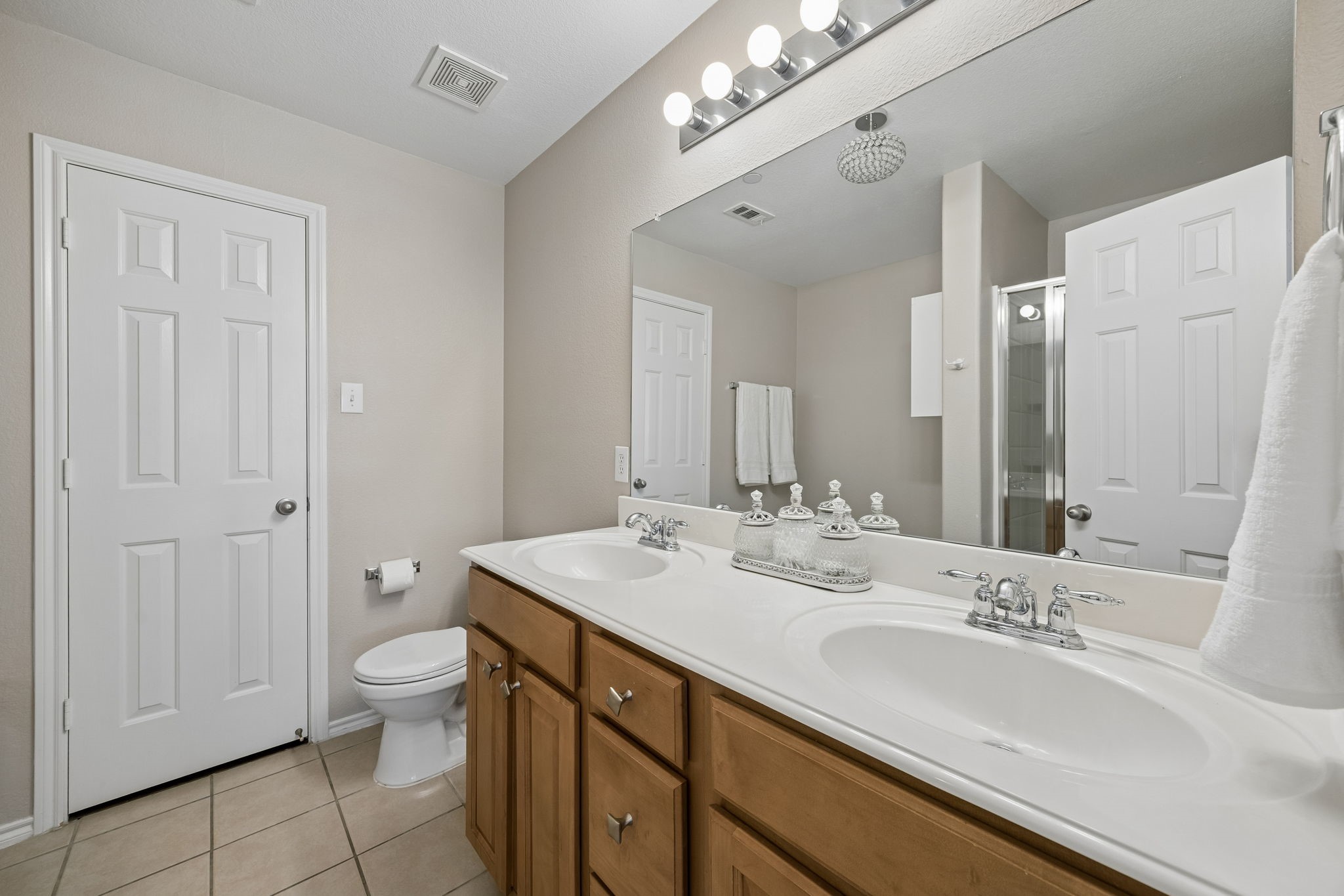 5351 Crimson Oaks Drive