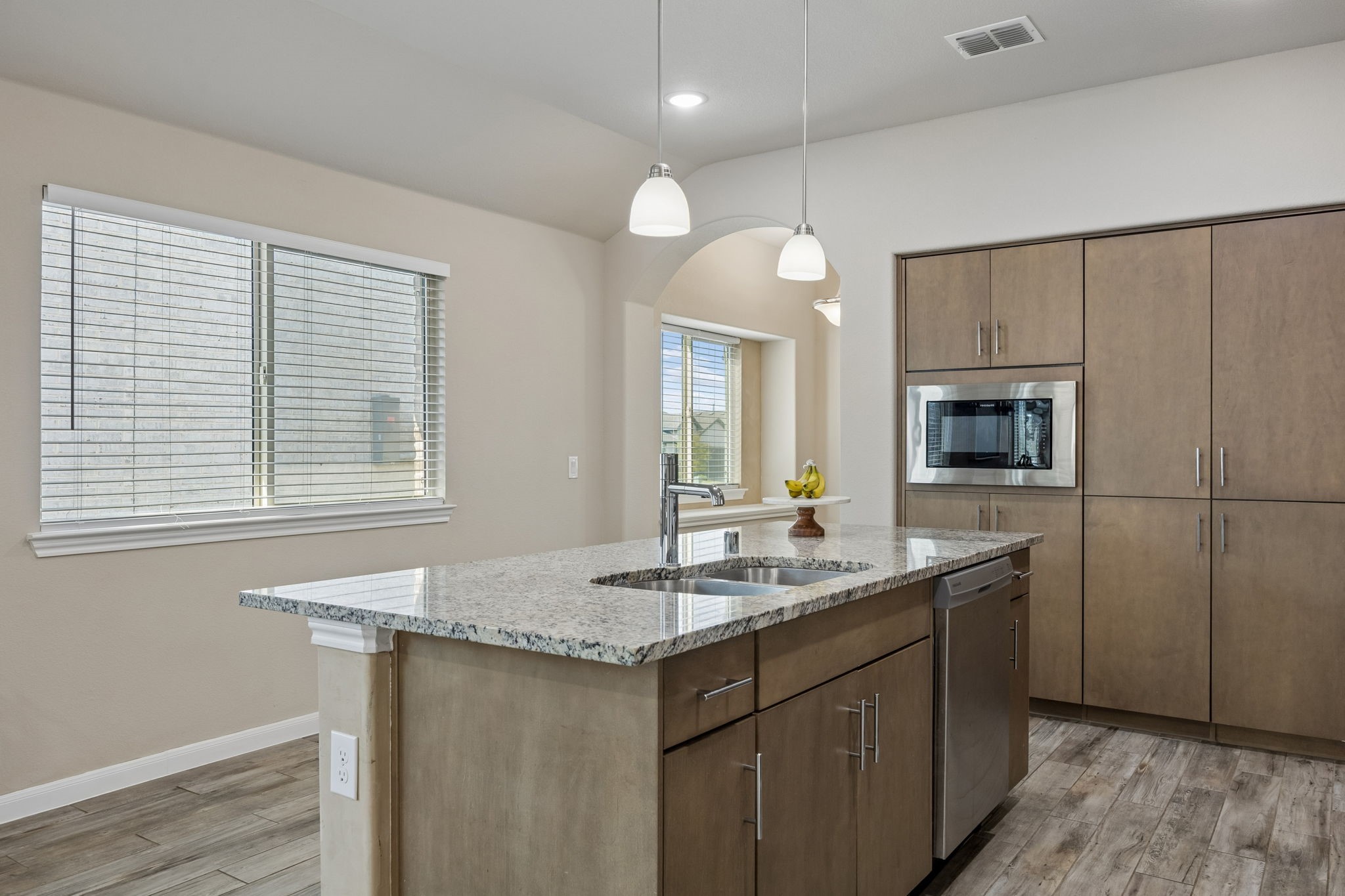 836 Foxtail Bend
