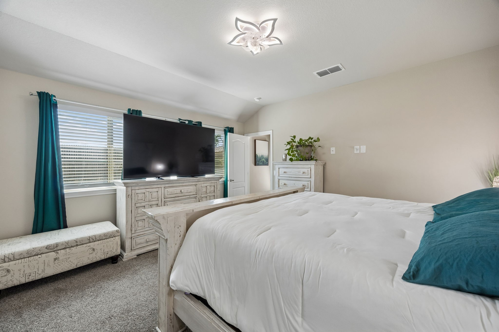 836 Foxtail Bend