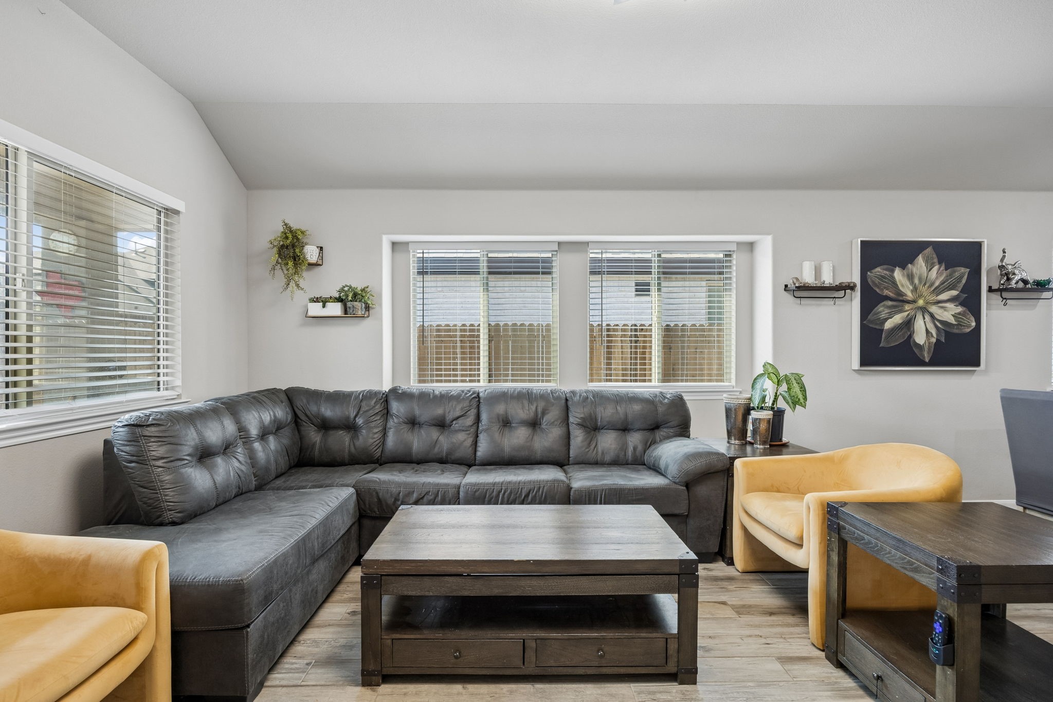 836 Foxtail Bend