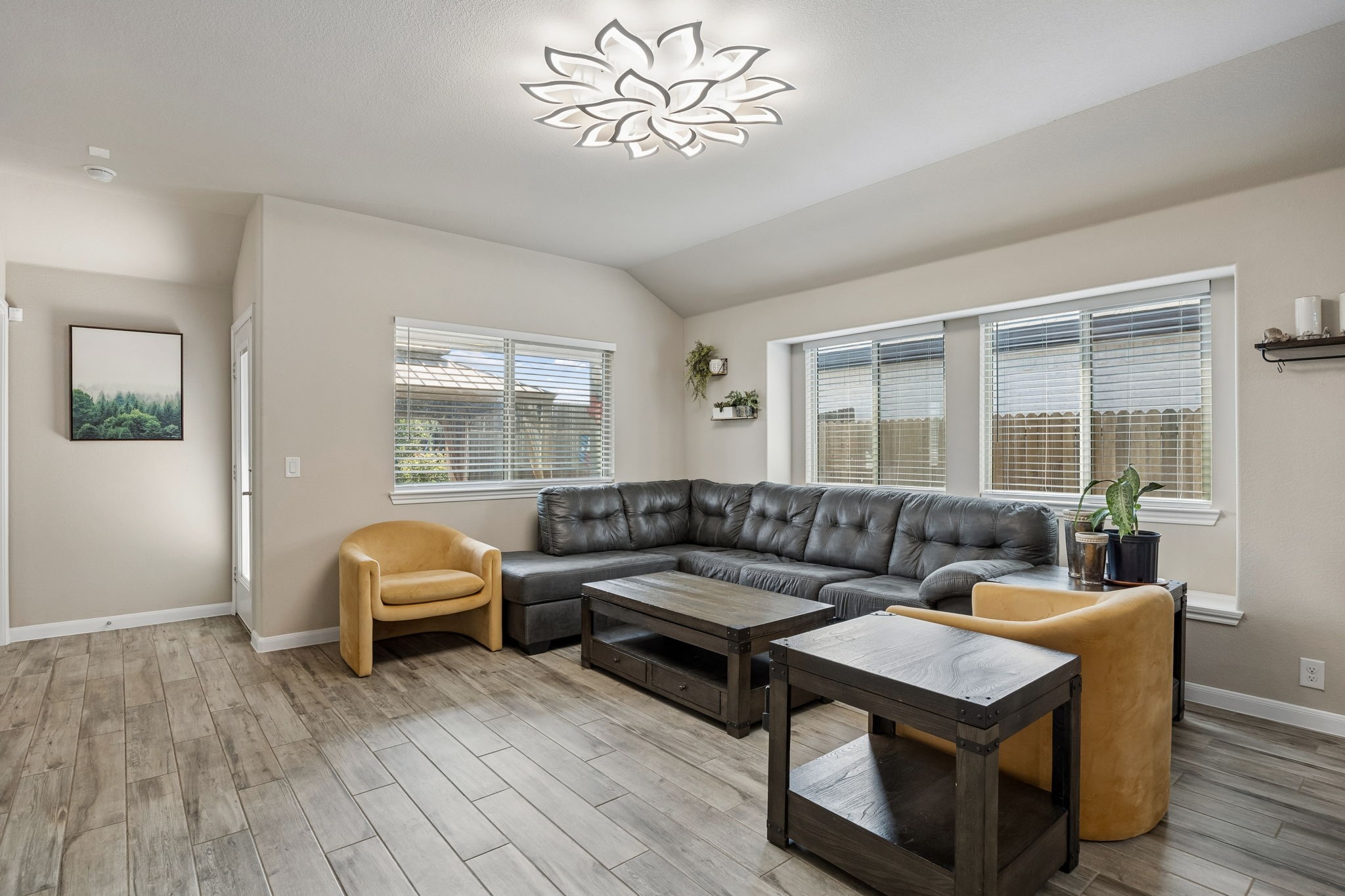 836 Foxtail Bend