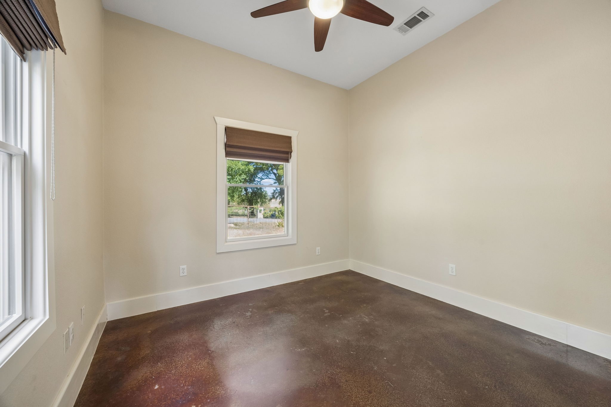 1540 Ford Lane