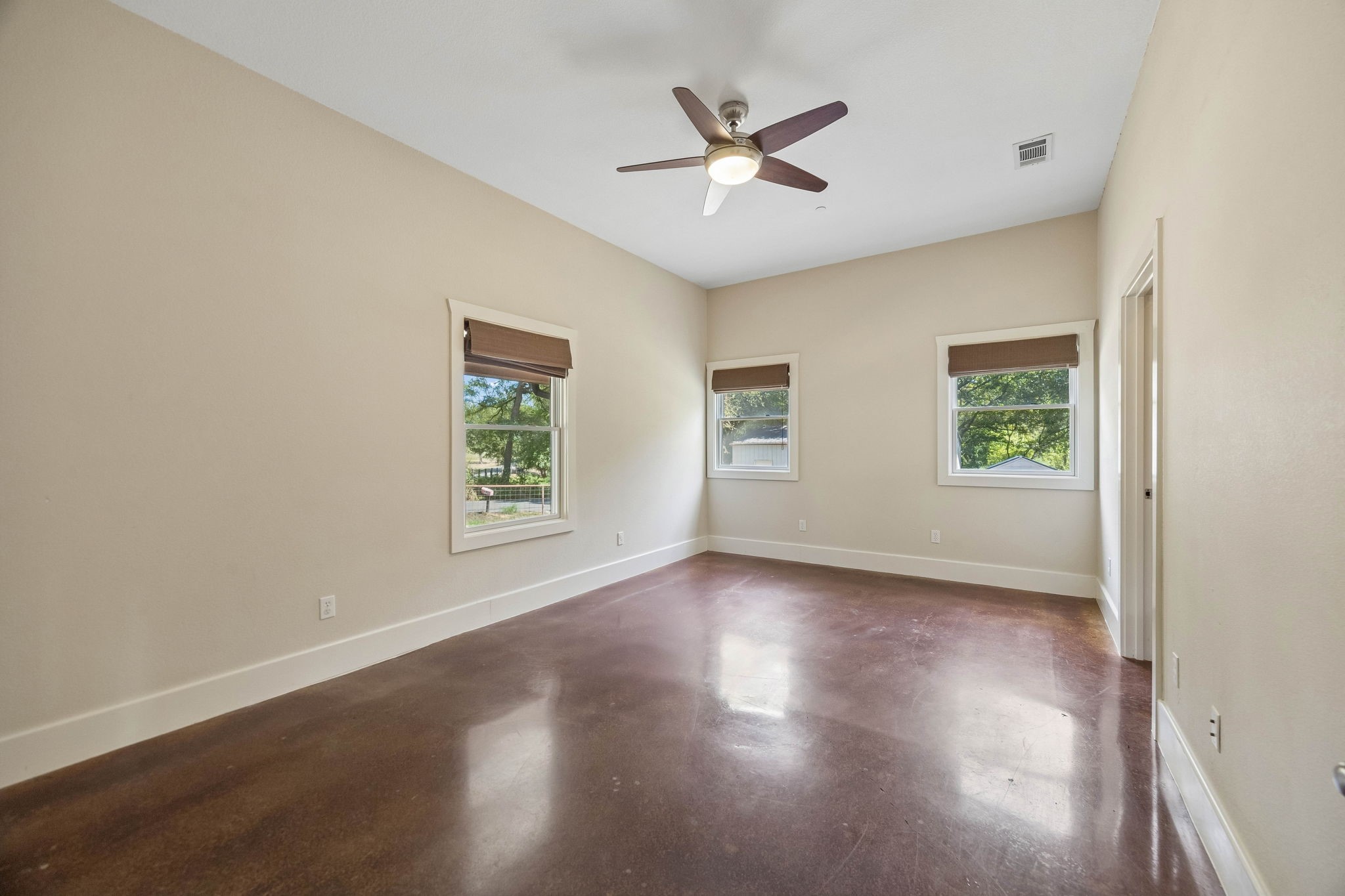 1540 Ford Lane