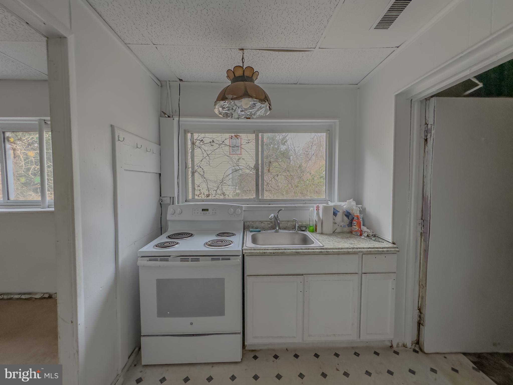 355 Penny Ln