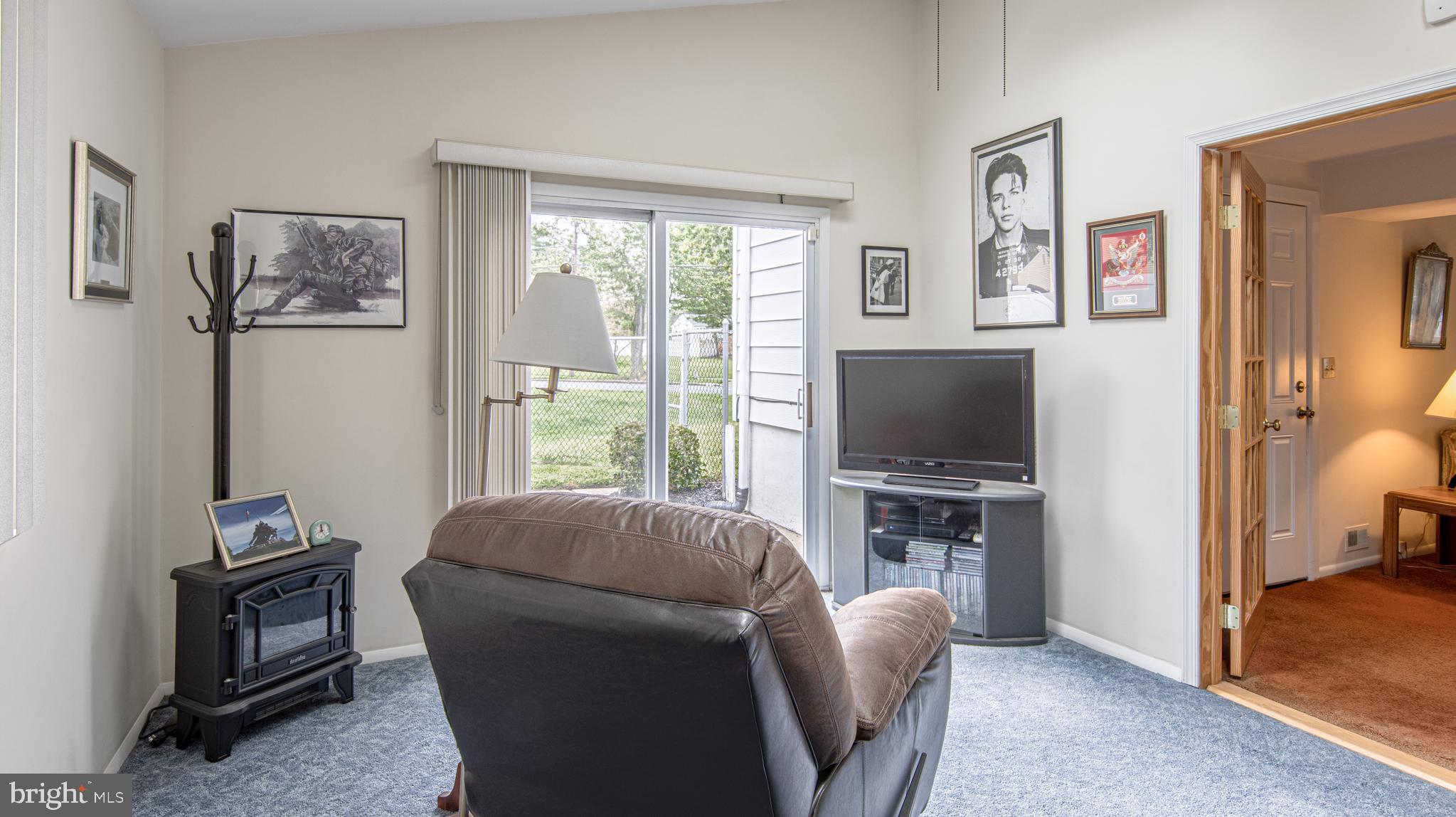 35 Greentree Rd
