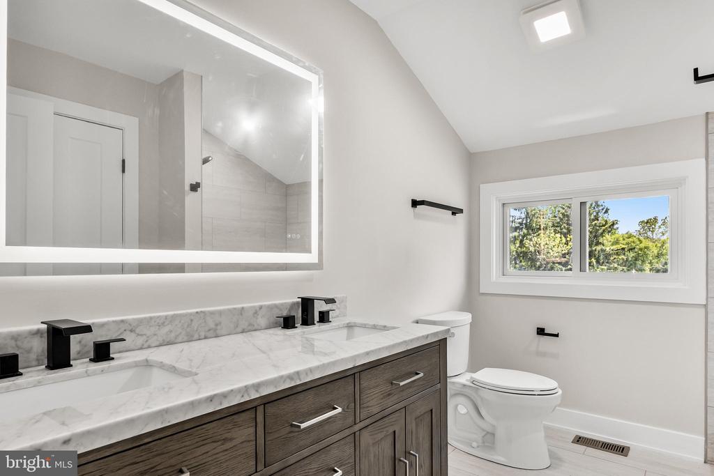 3 HOPEWELL AVENUE