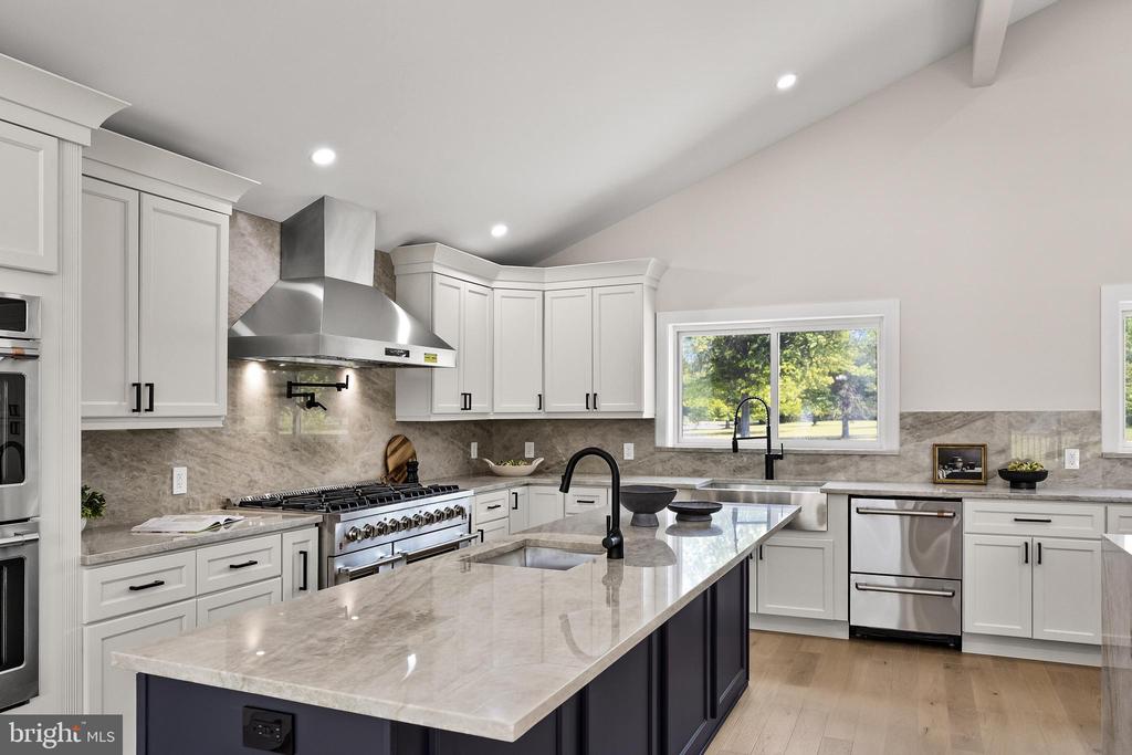 3 HOPEWELL AVENUE