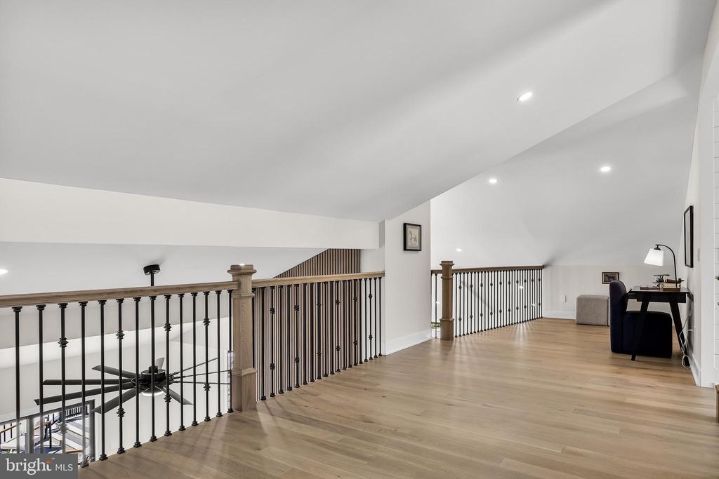 3 HOPEWELL AVENUE