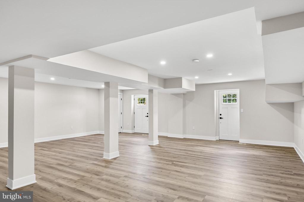 3 HOPEWELL AVENUE