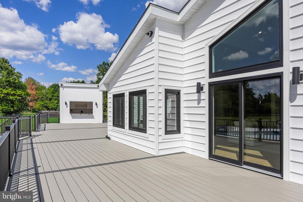 3 HOPEWELL AVENUE