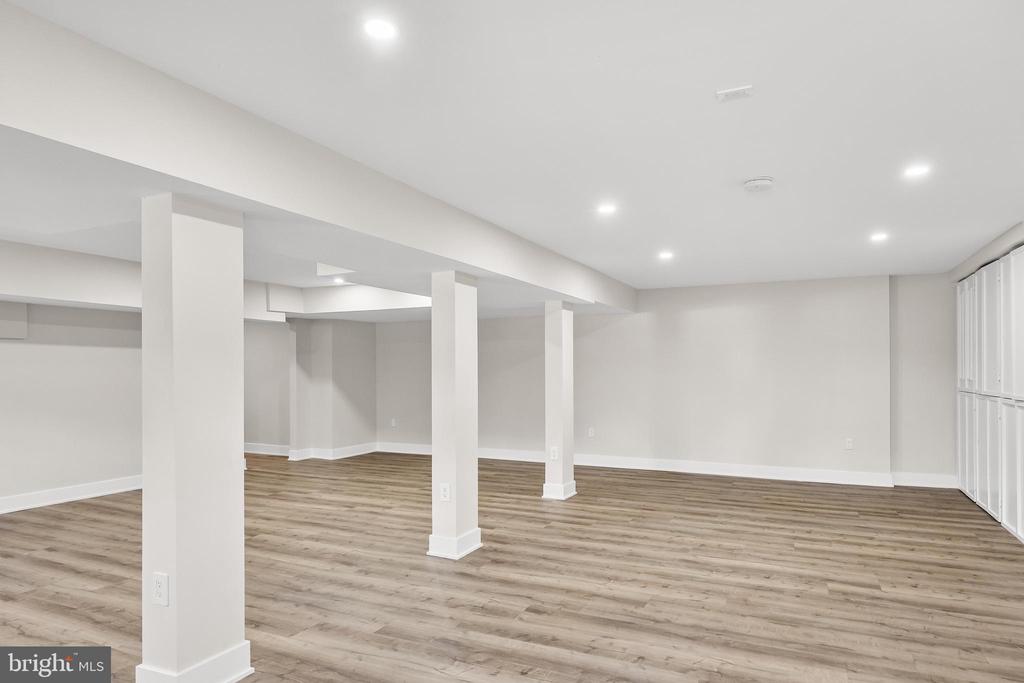3 HOPEWELL AVENUE