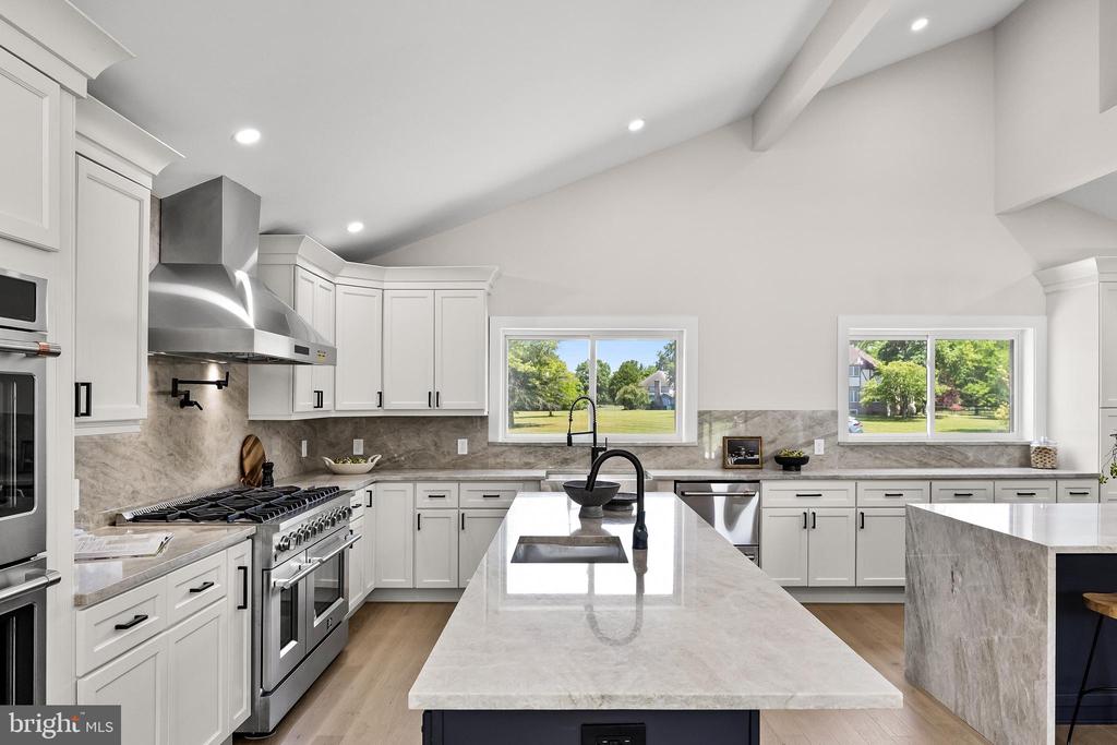 3 HOPEWELL AVENUE