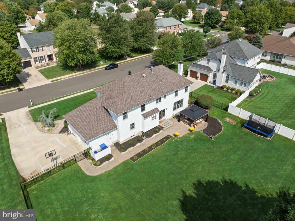 35 PARRY DRIVE