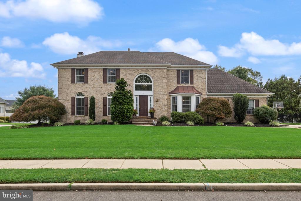 35 PARRY DRIVE
