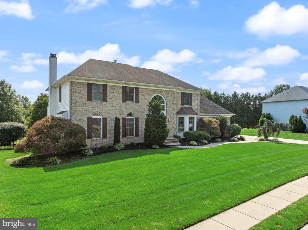 35 PARRY DRIVE