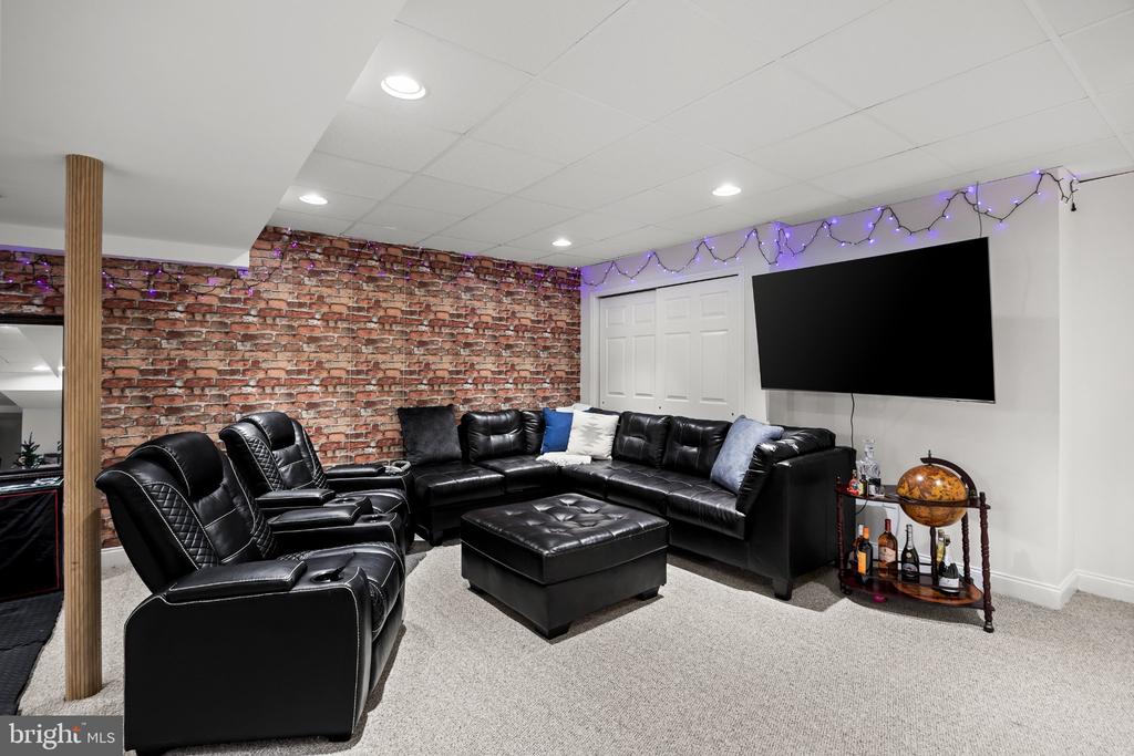 35 PARRY DRIVE