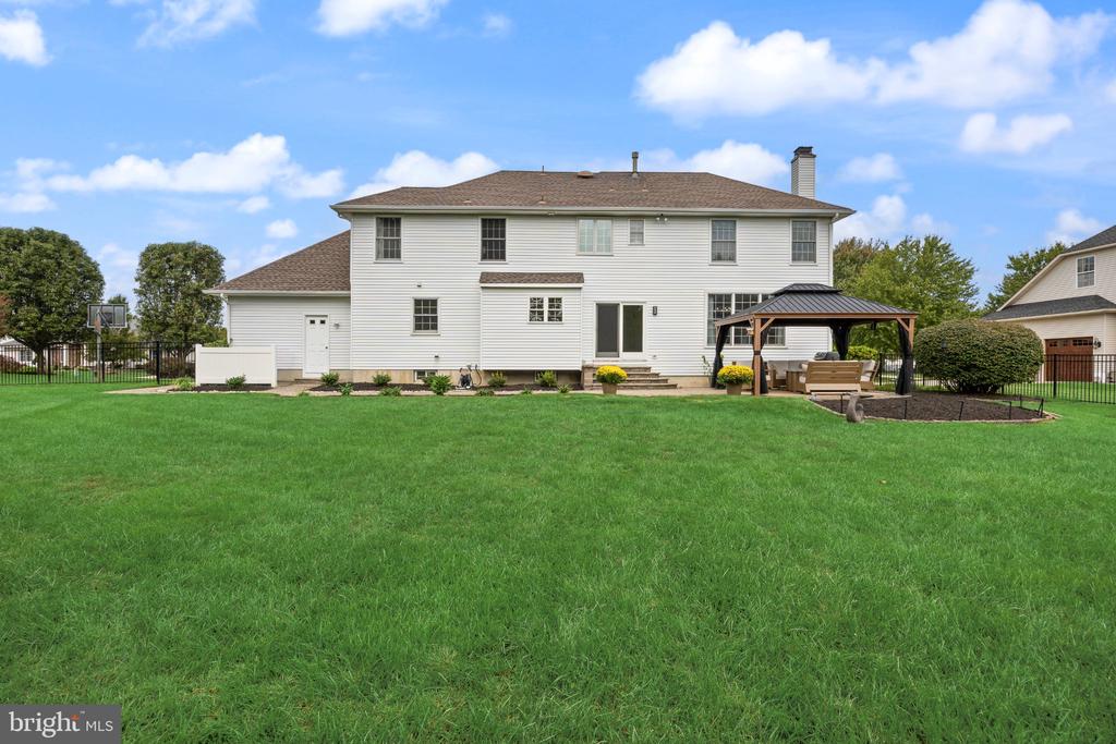 35 PARRY DRIVE