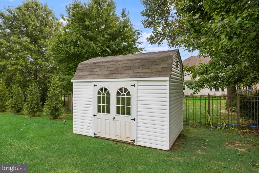 35 PARRY DRIVE