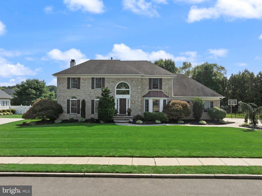 35 PARRY DRIVE