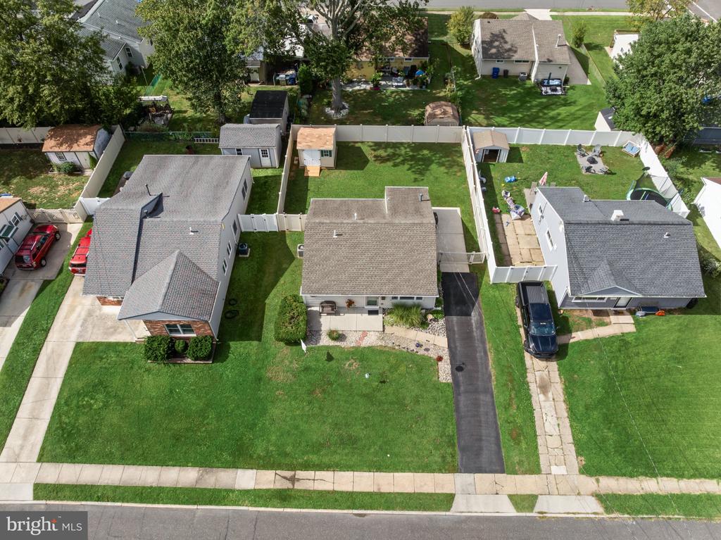 223 E RUDDEROW AVENUE