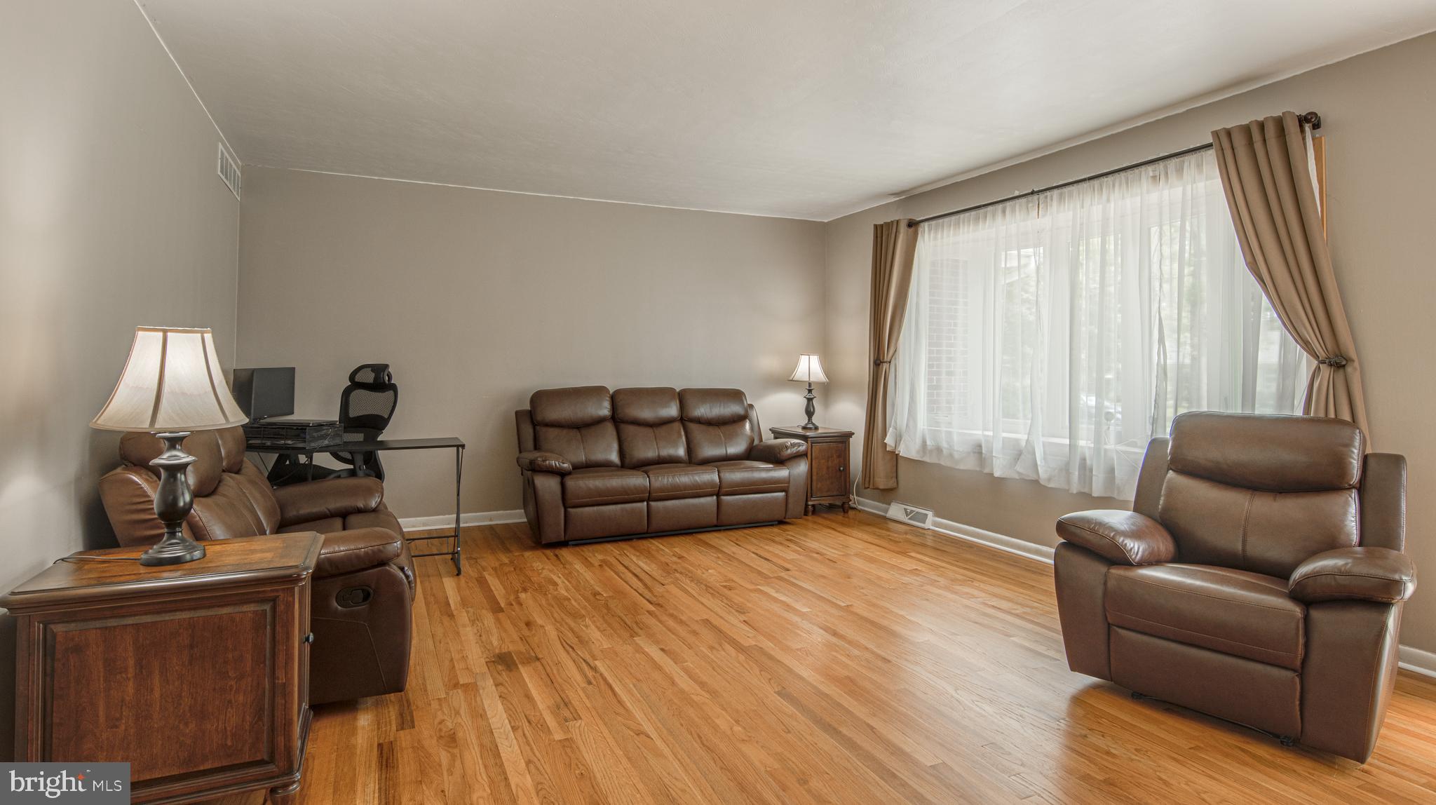 1176 Paterson Dr