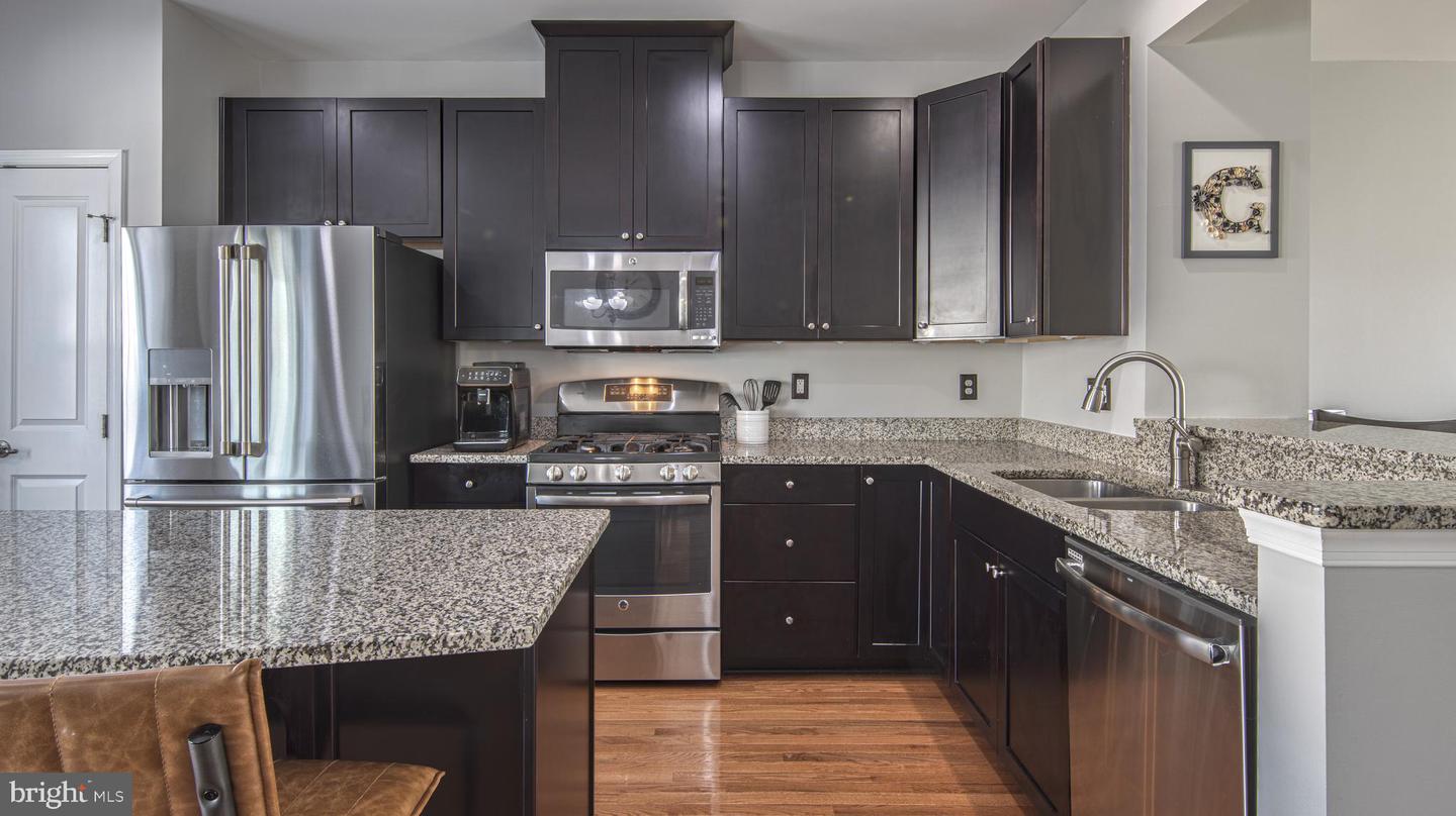 147 Village Green Ln