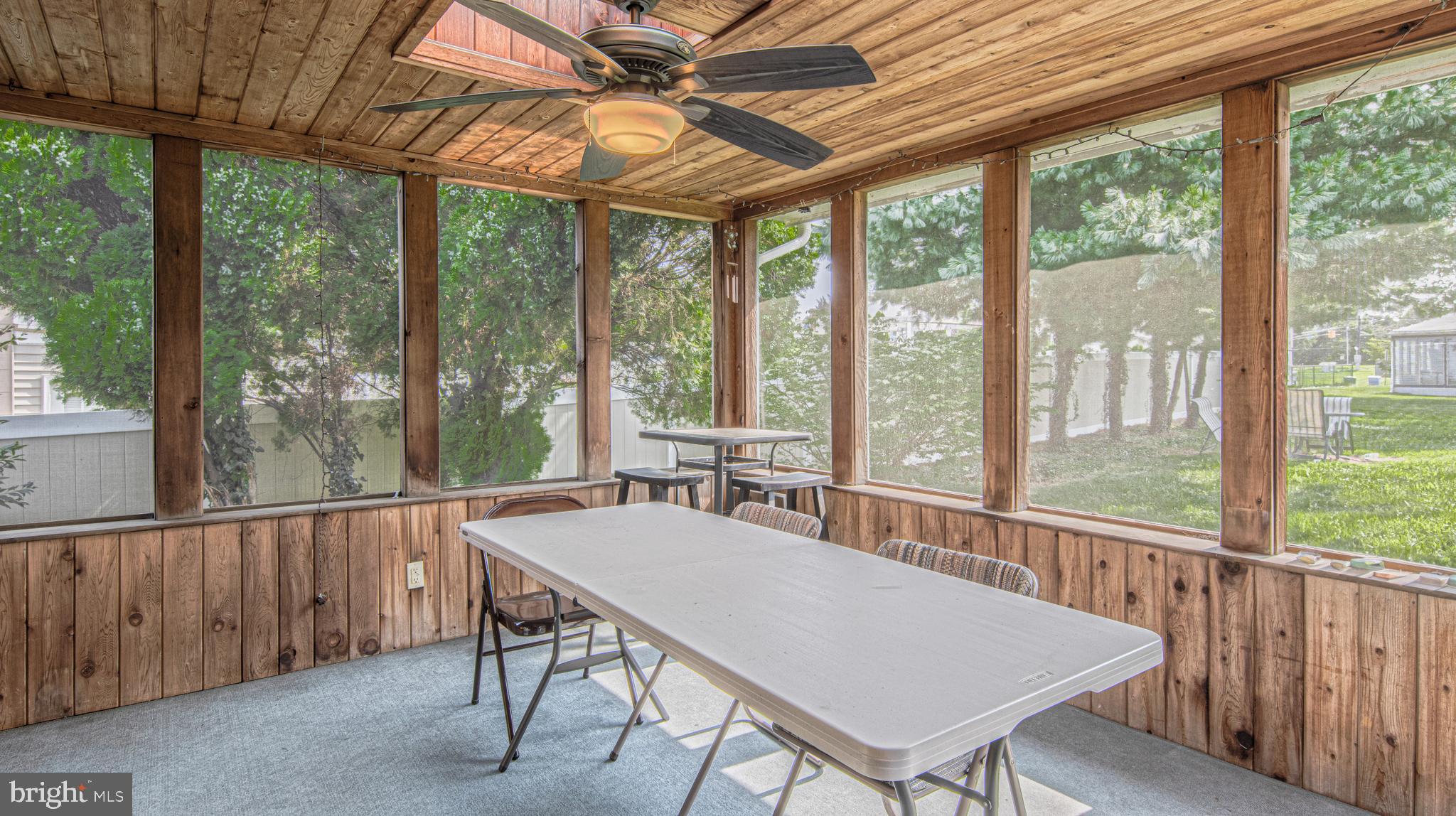 112 E Valleybrook Rd